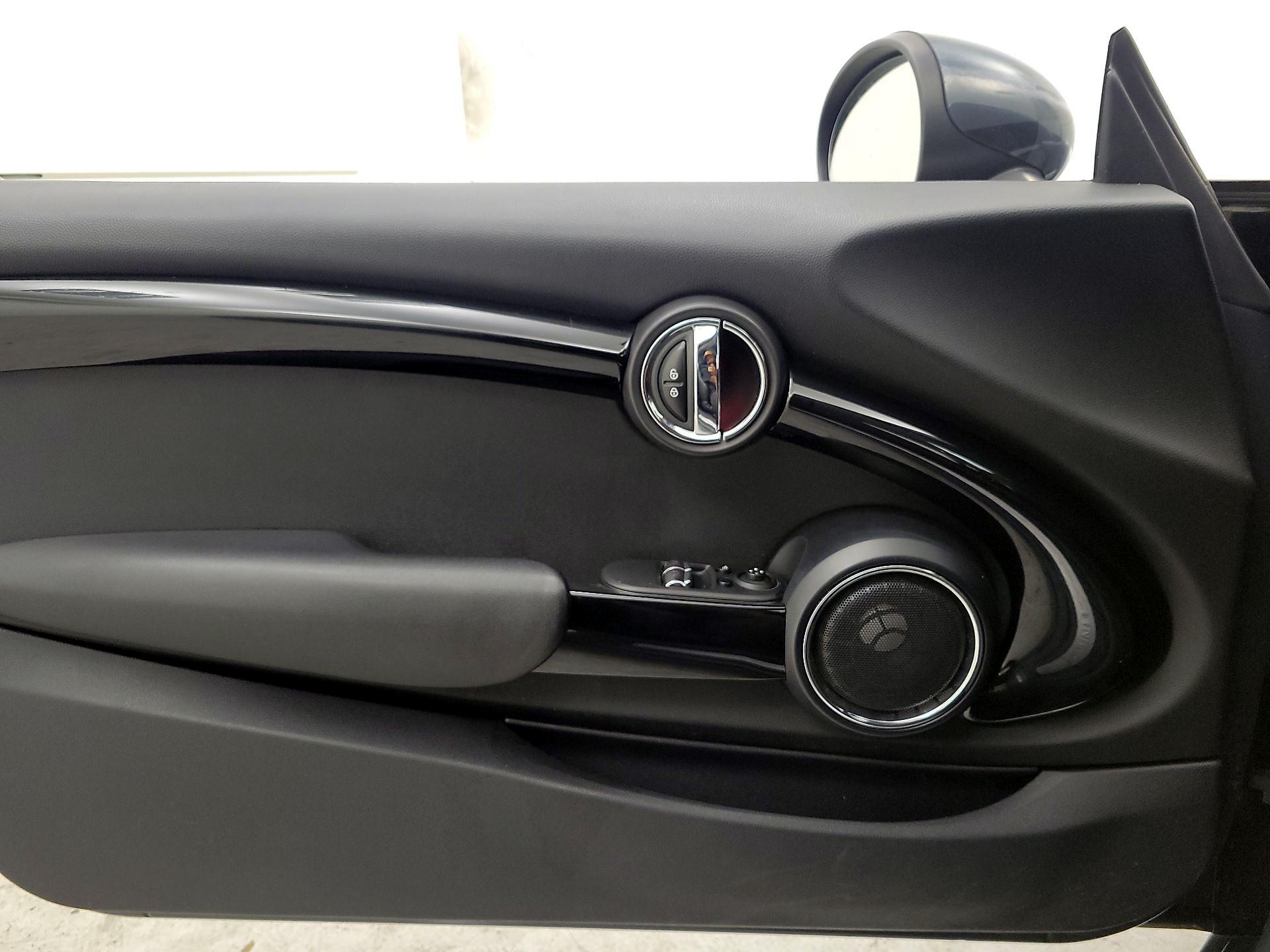 Thumbnail: 2018 MINI Cooper Hardtop - 12