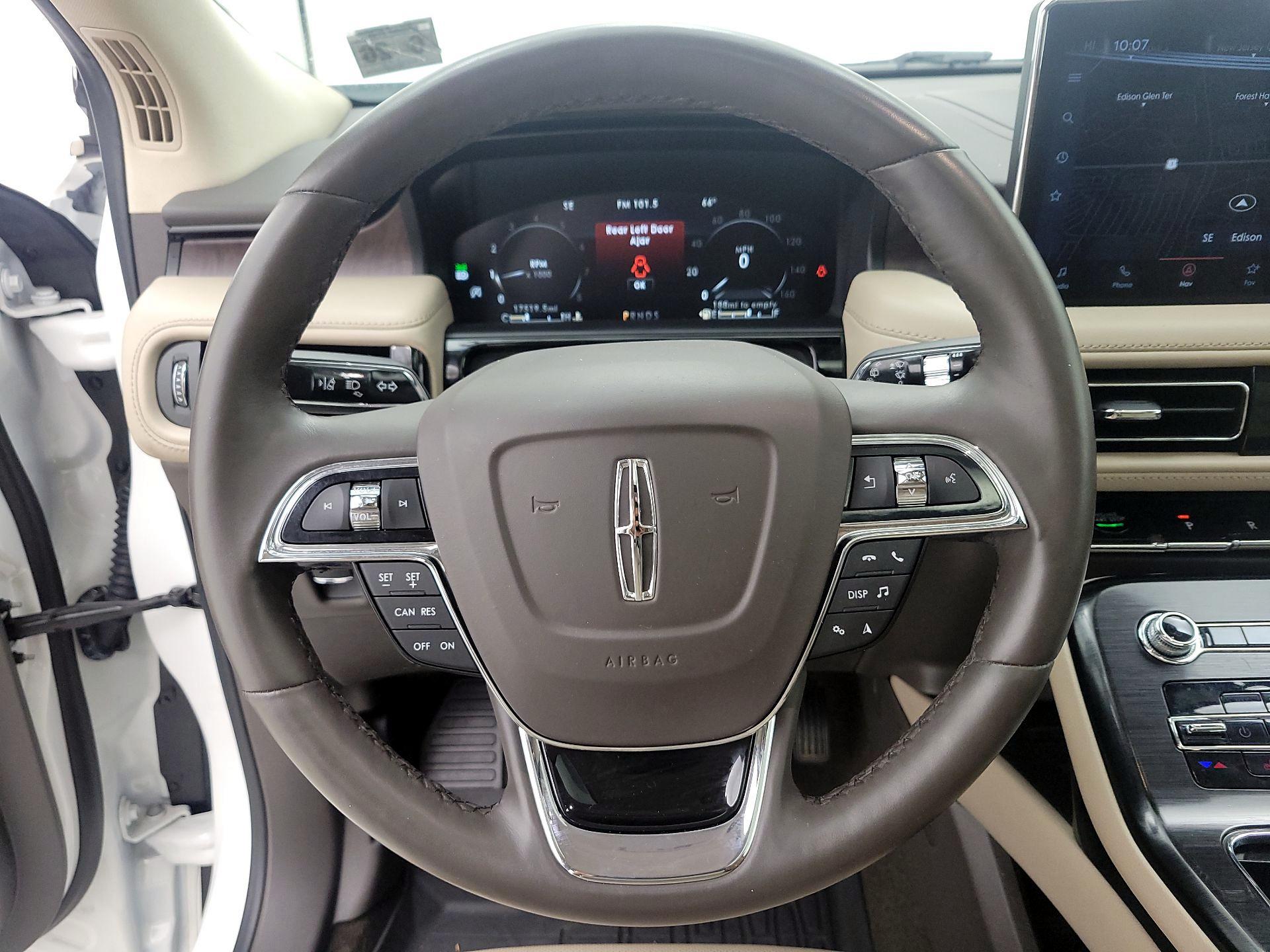 Thumbnail: 2021 Lincoln Nautilus - 10