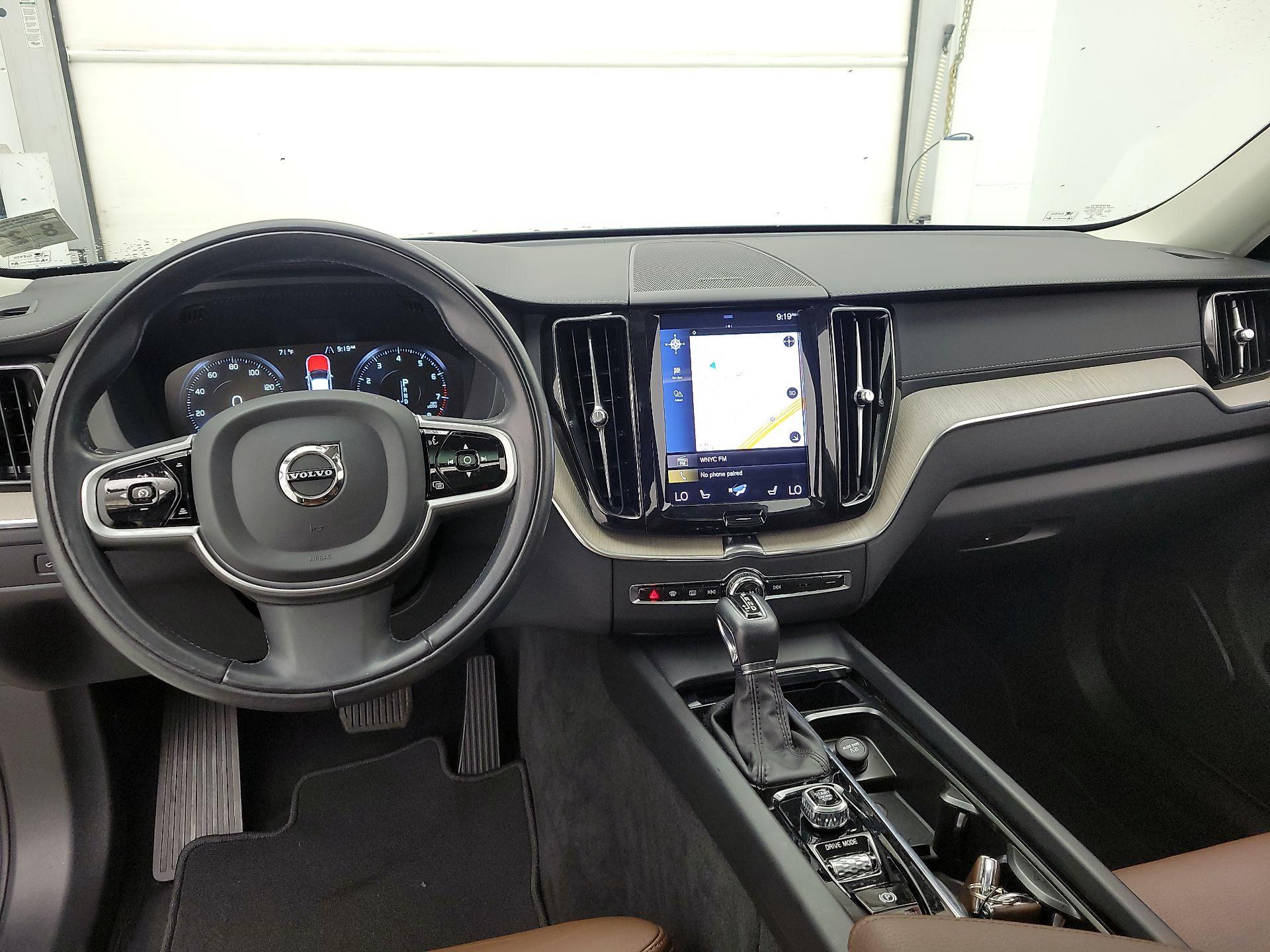 Thumbnail: 2020 Volvo XC60 - 9