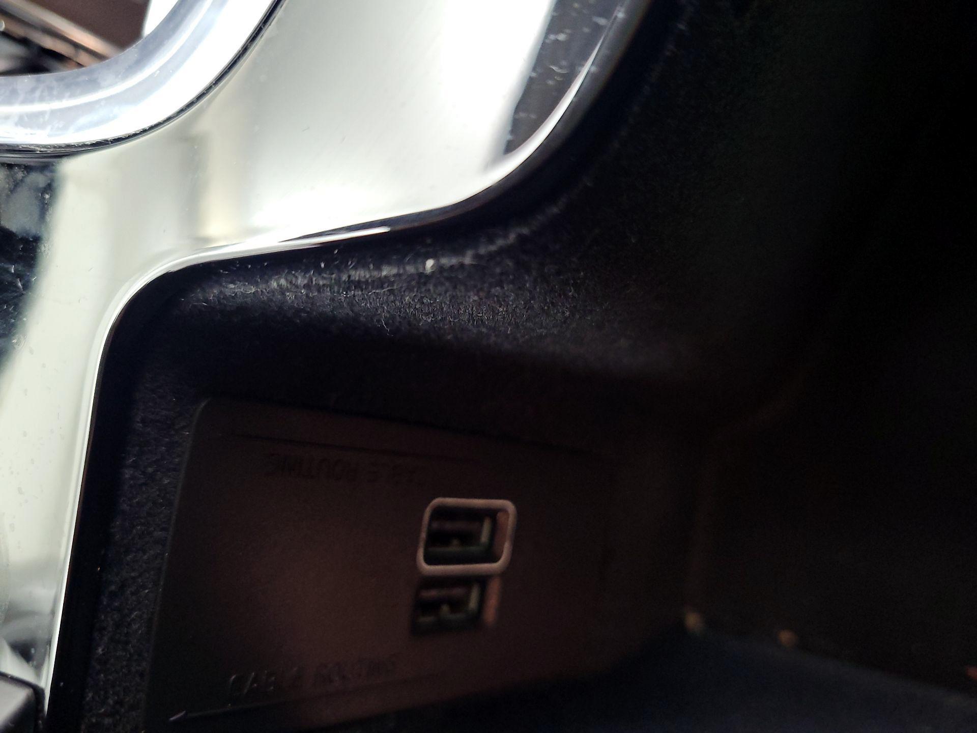 Thumbnail: 2020 Volvo XC60 - 19