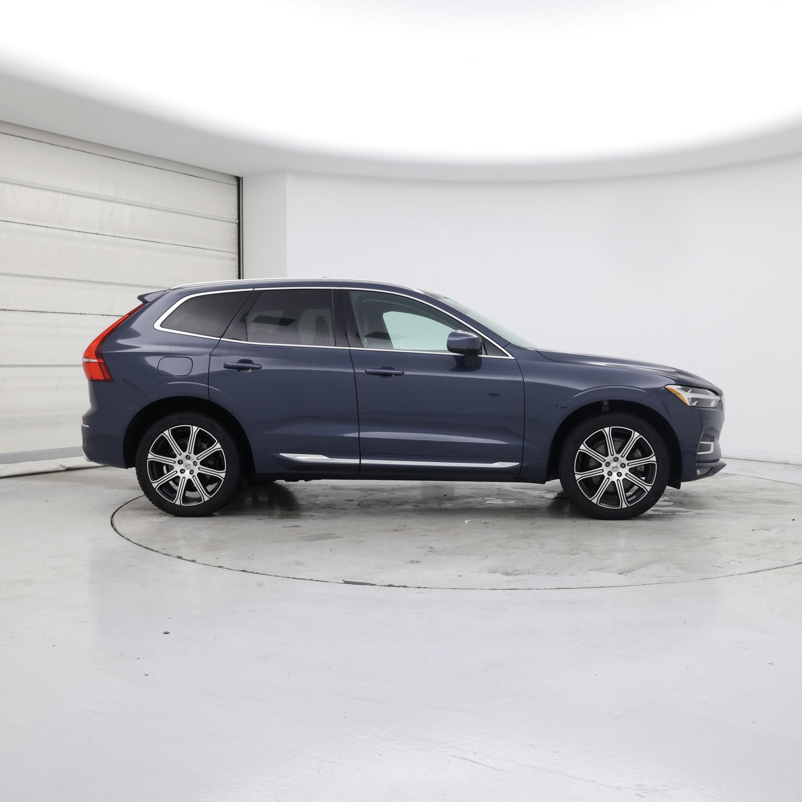Thumbnail: 2020 Volvo XC60 - 7