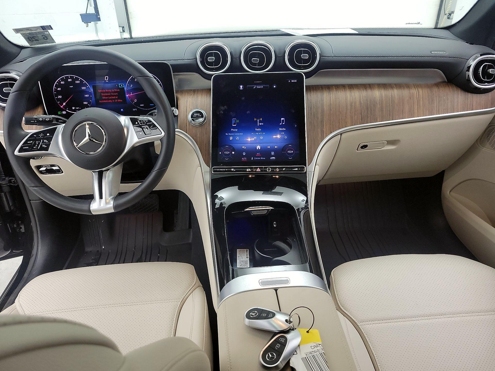 Thumbnail: 2024 Mercedes-Benz GLC - 9