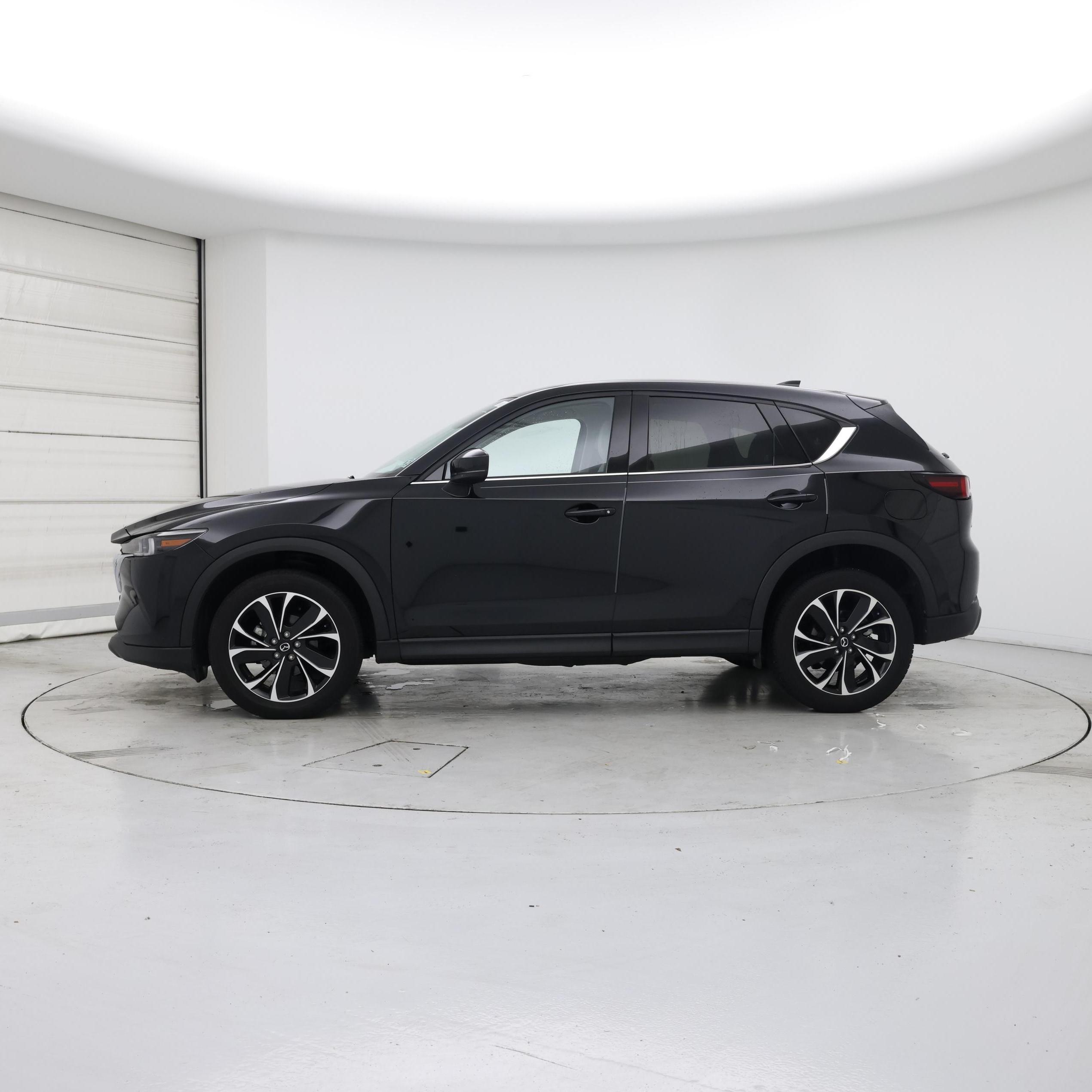 Thumbnail: 2022 Mazda CX-5 - 3