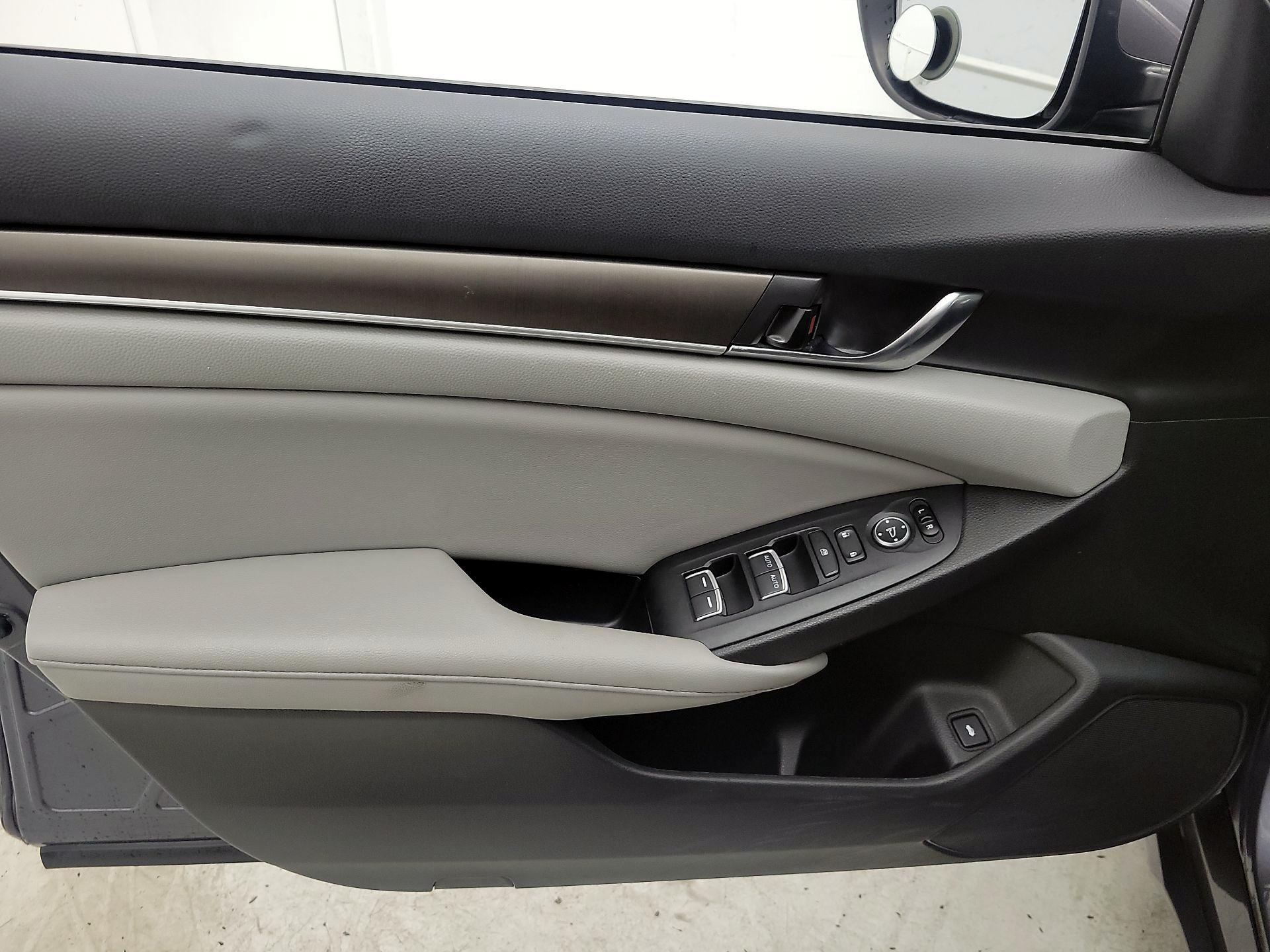 Thumbnail: 2020 Honda Accord - 12