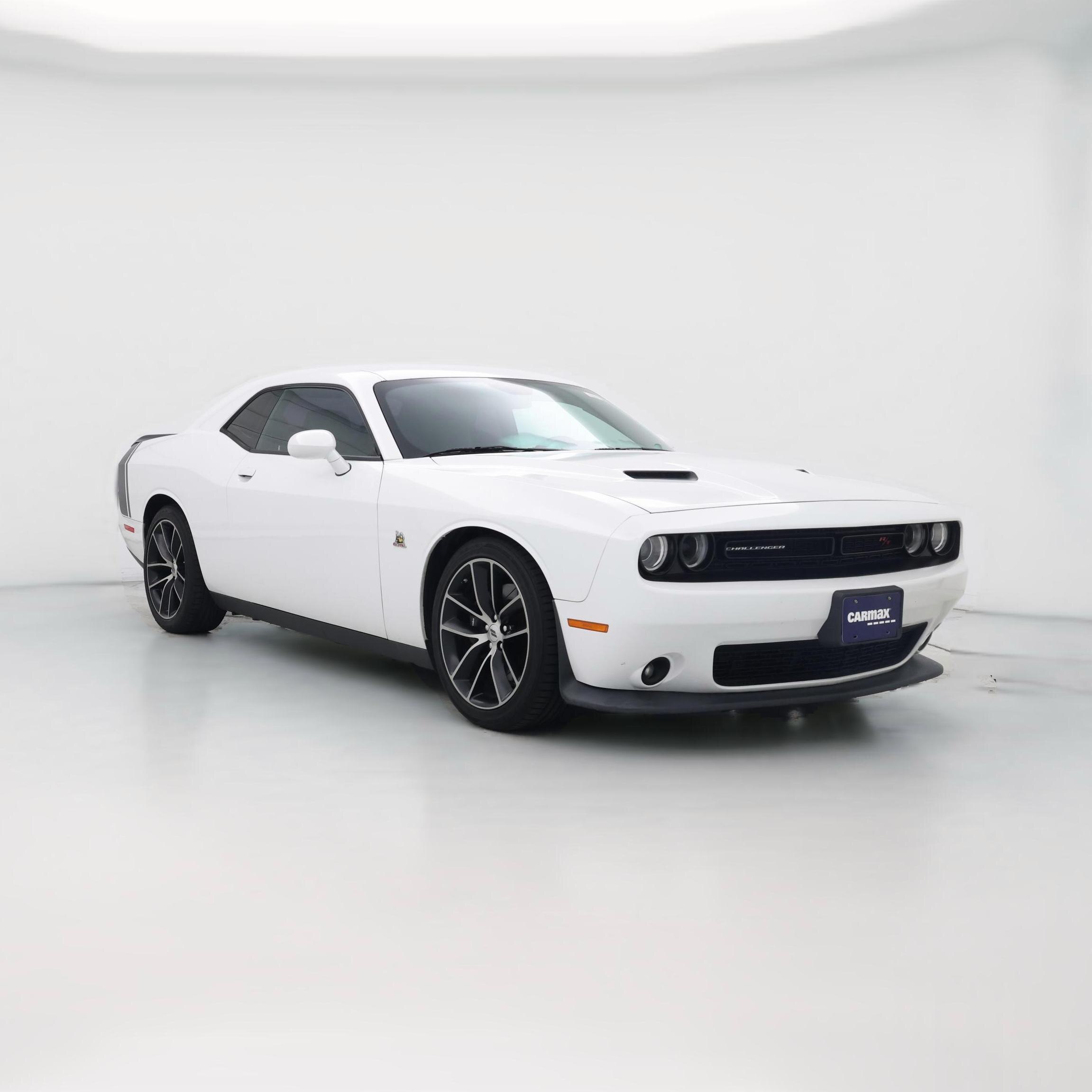 Thumbnail: 2017 Dodge Challenger - 1