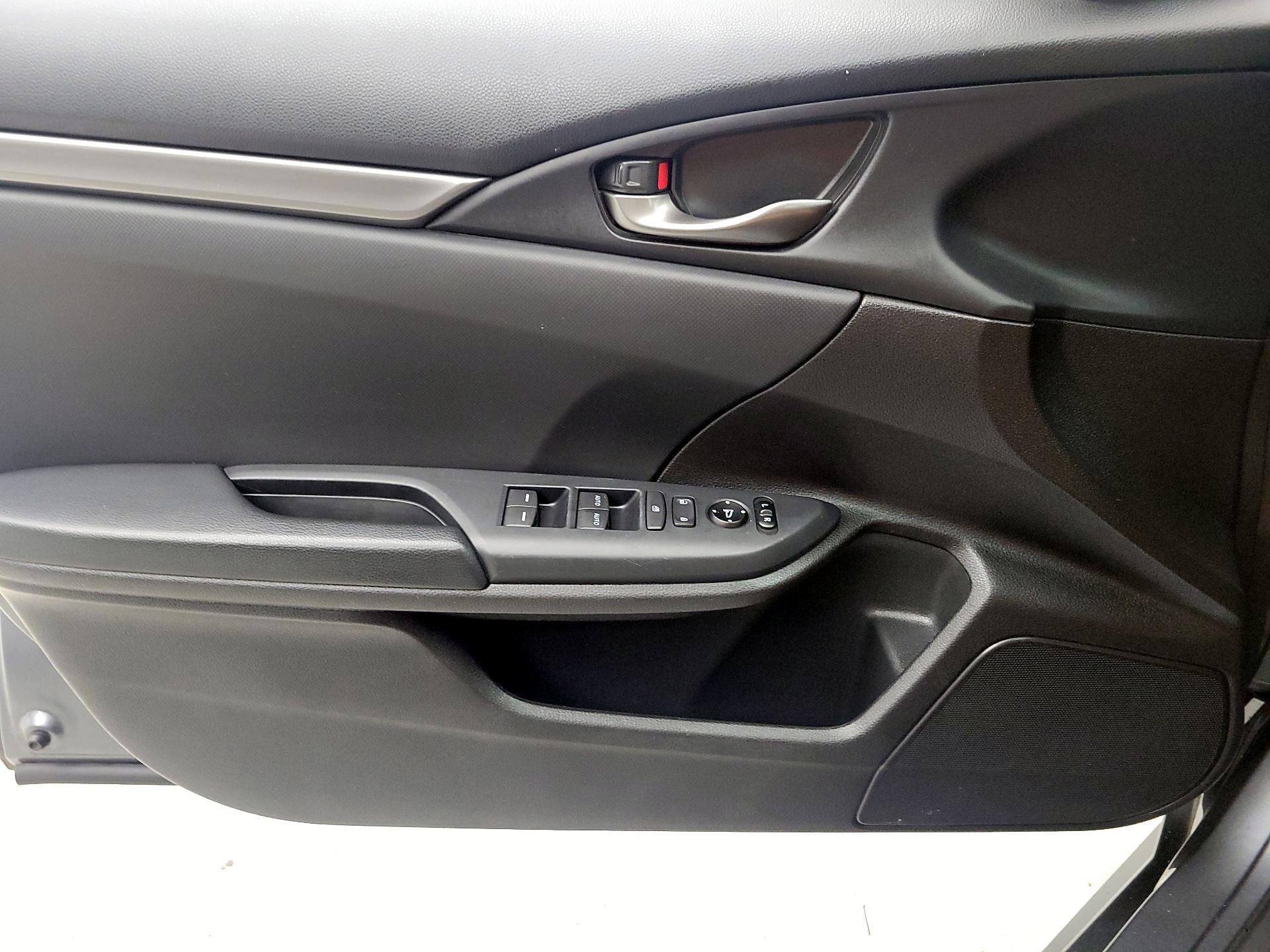 Thumbnail: 2020 Honda Civic - 12