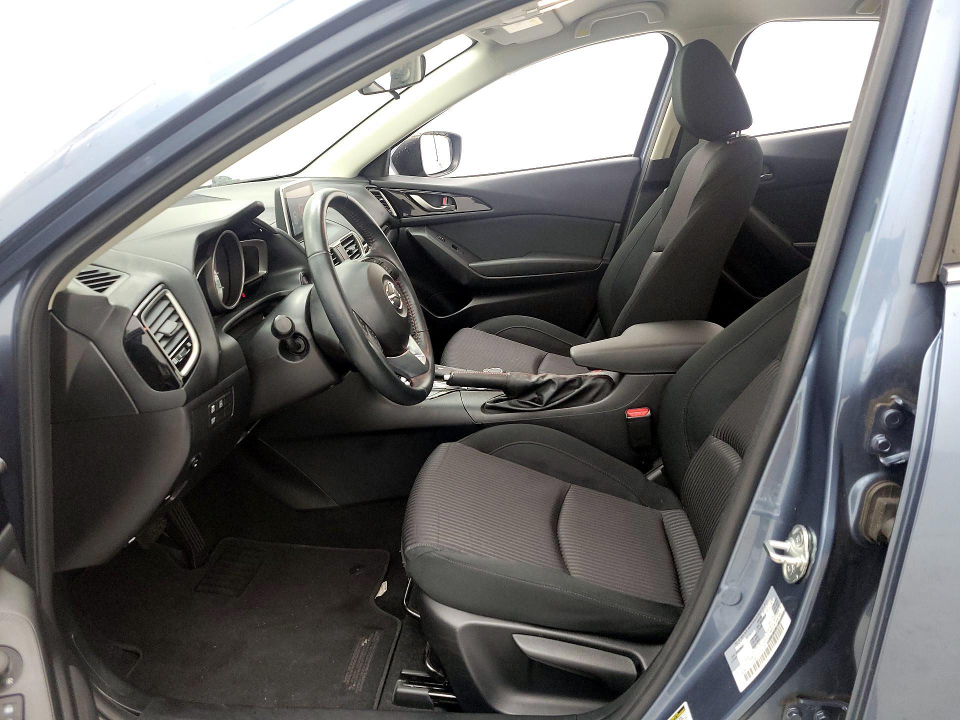 Thumbnail: 2015 Mazda Mazda3 - 11