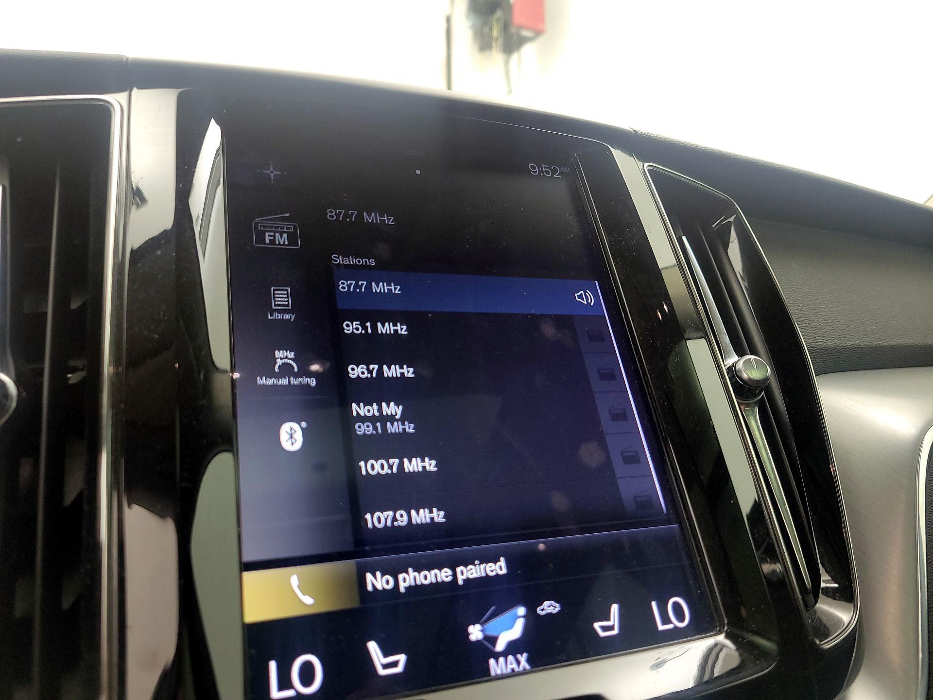 Thumbnail: 2019 Volvo XC60 - 14