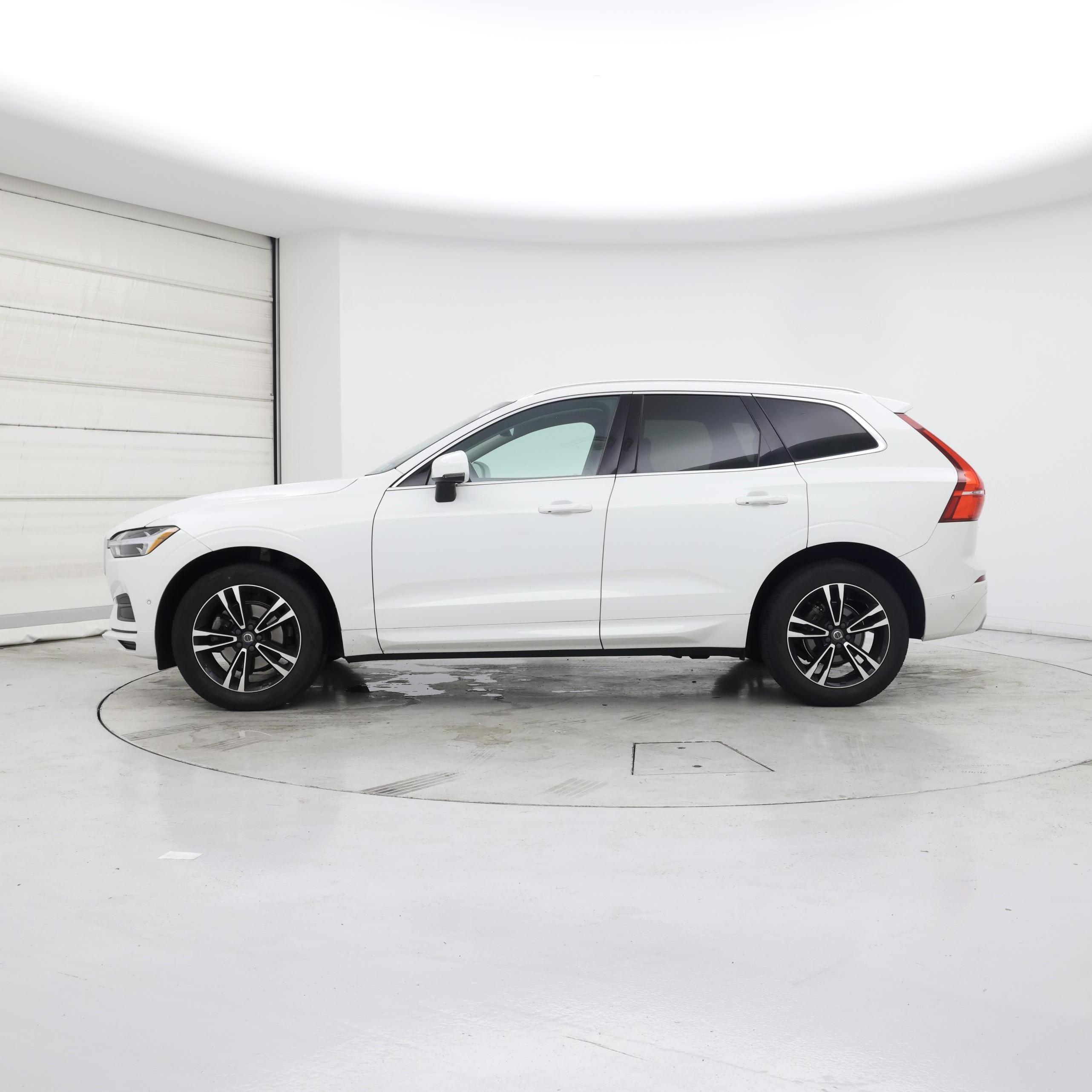 Thumbnail: 2019 Volvo XC60 - 3