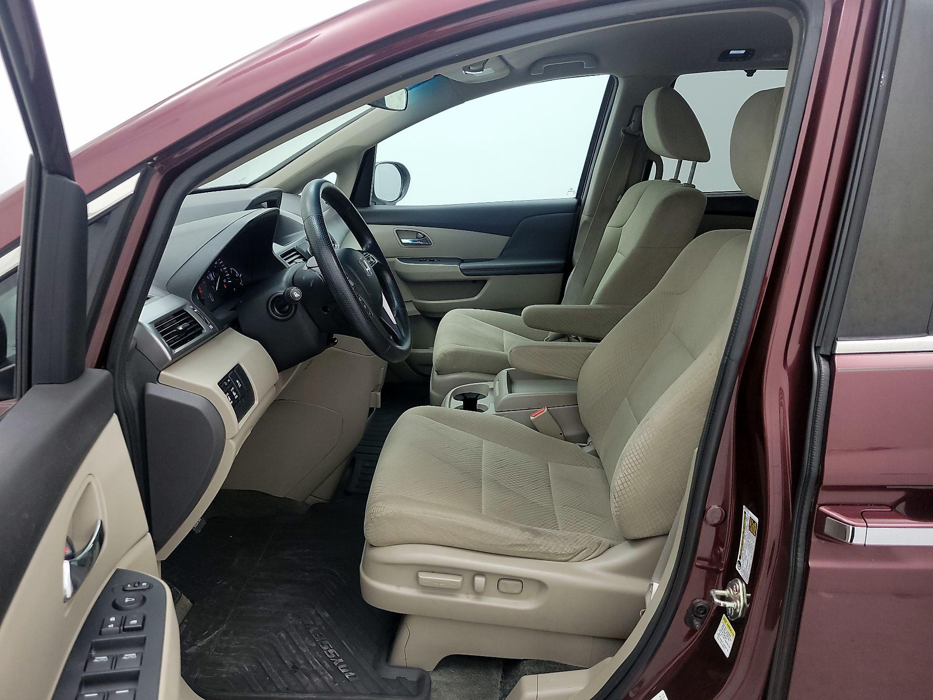 Thumbnail: 2016 Honda Odyssey - 11