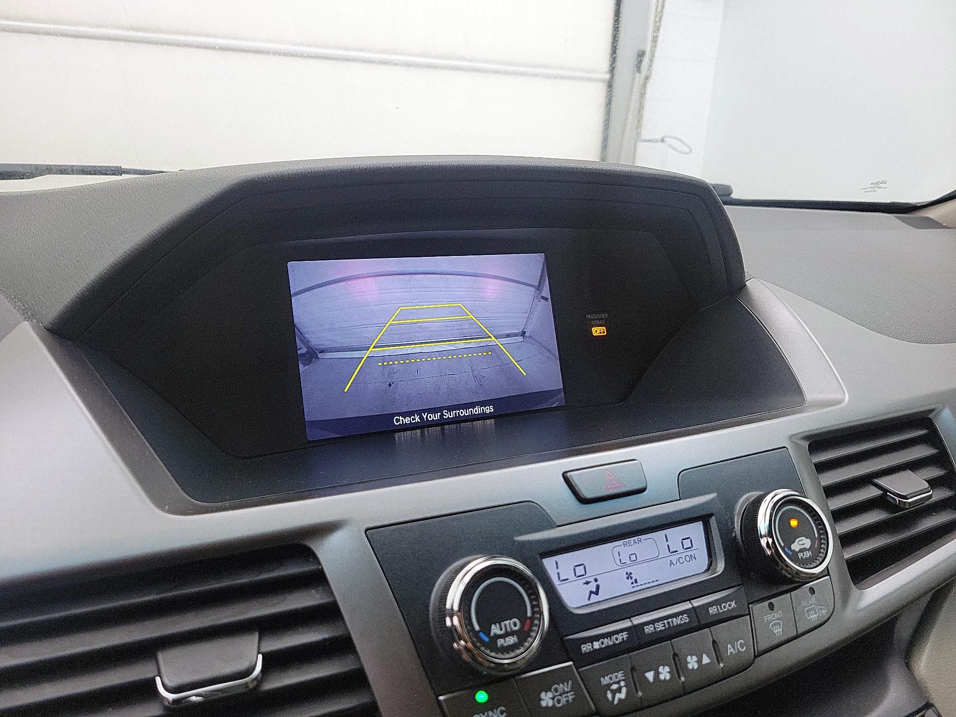 Thumbnail: 2016 Honda Odyssey - 14