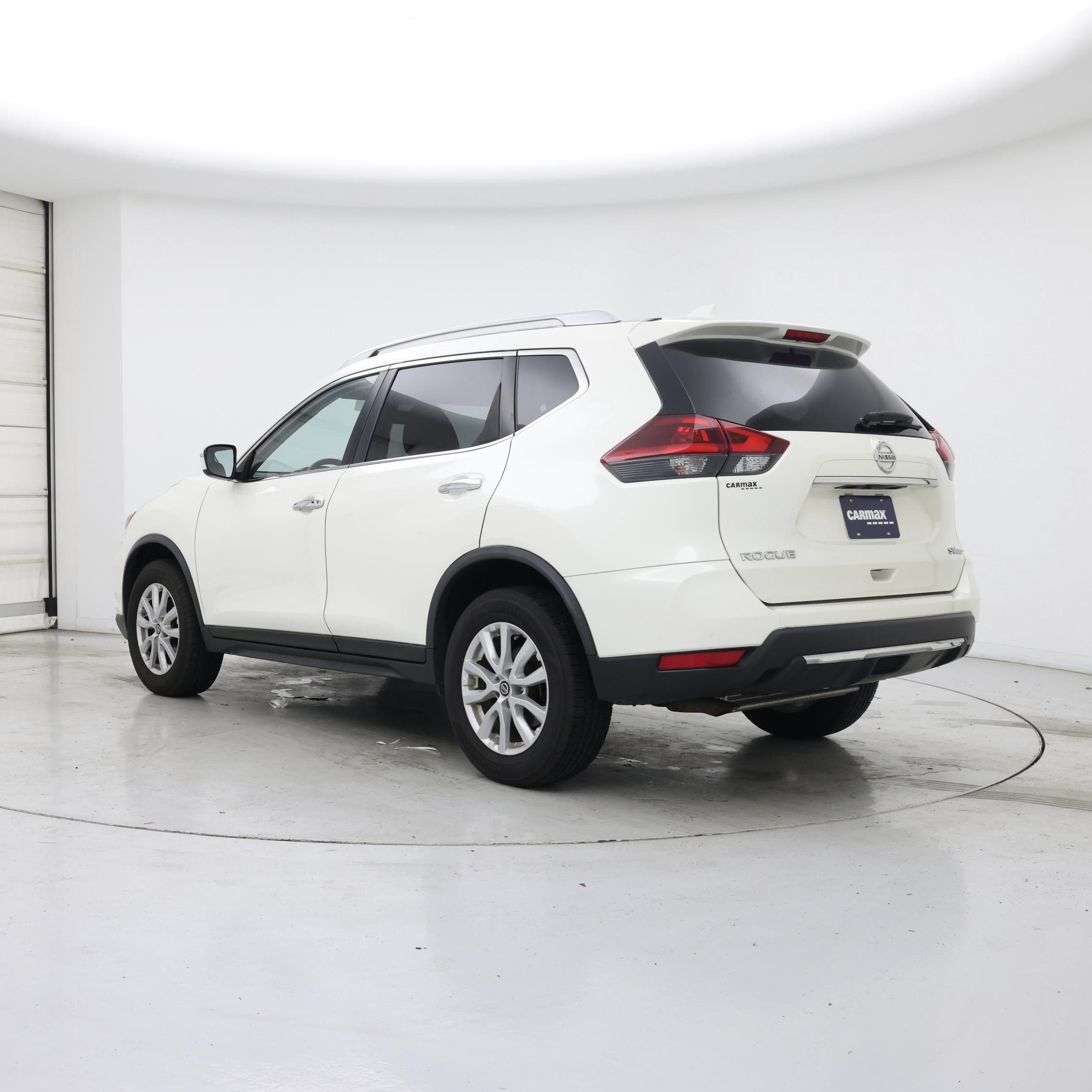 Thumbnail: 2018 Nissan Rogue - 2