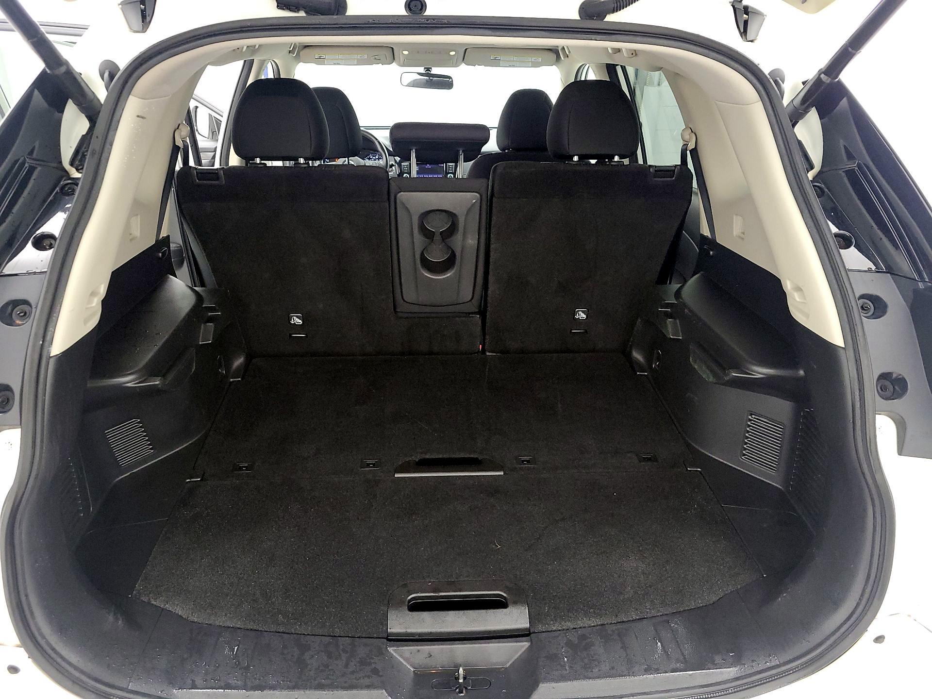 Thumbnail: 2018 Nissan Rogue - 20