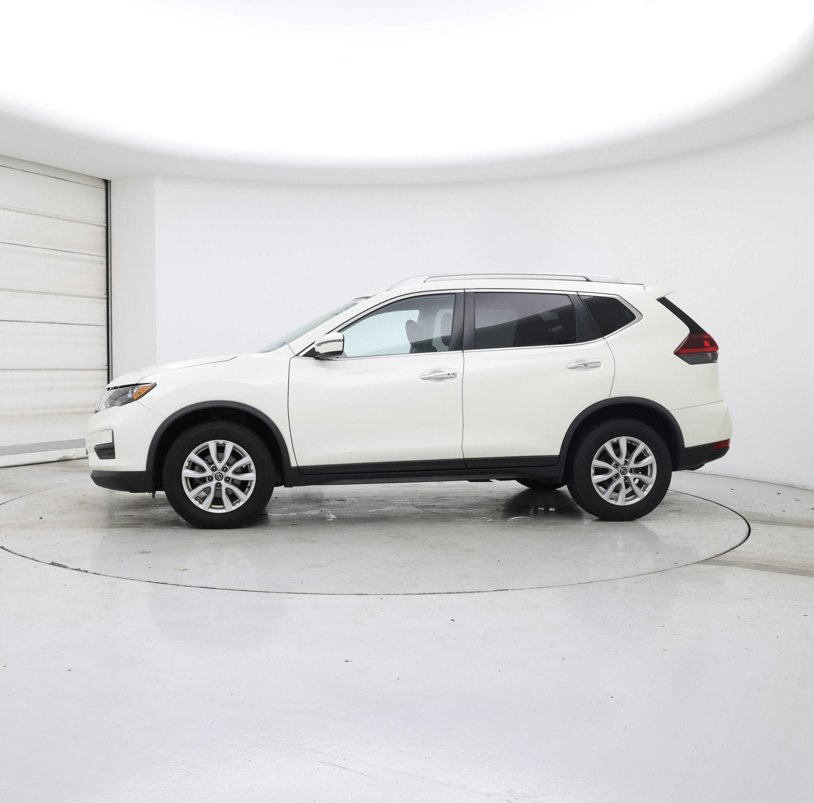 Thumbnail: 2018 Nissan Rogue - 3