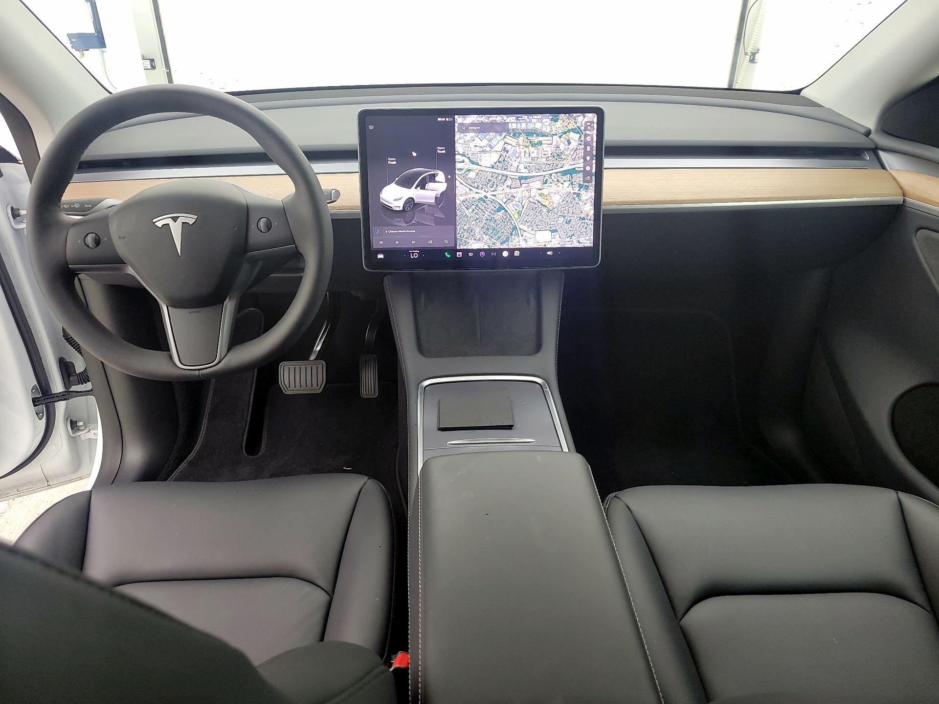 Thumbnail: 2024 Tesla Model Y - 9