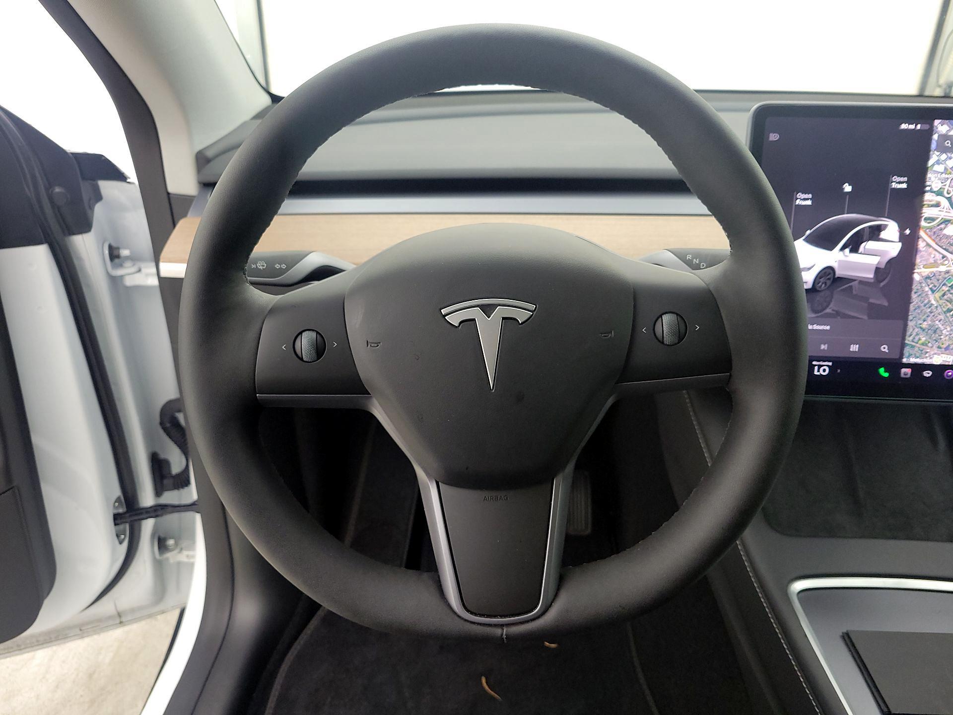 Thumbnail: 2024 Tesla Model Y - 10