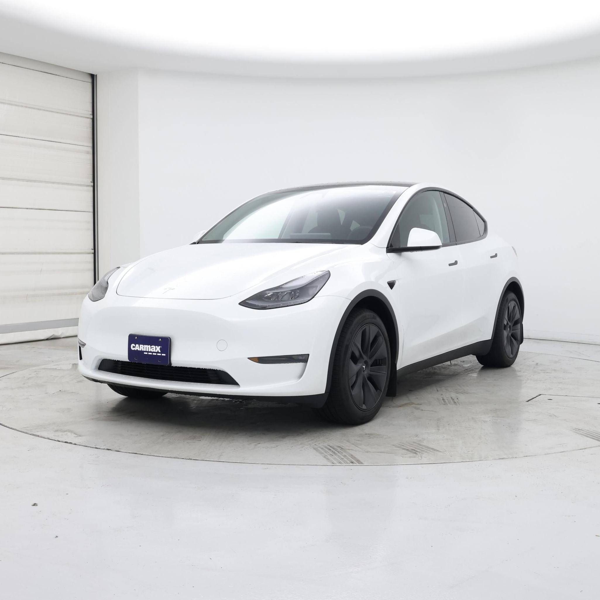 Thumbnail: 2024 Tesla Model Y - 4