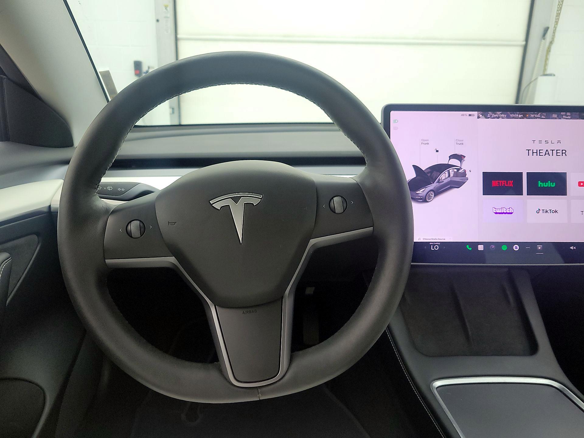 Thumbnail: 2021 Tesla Model 3 - 10