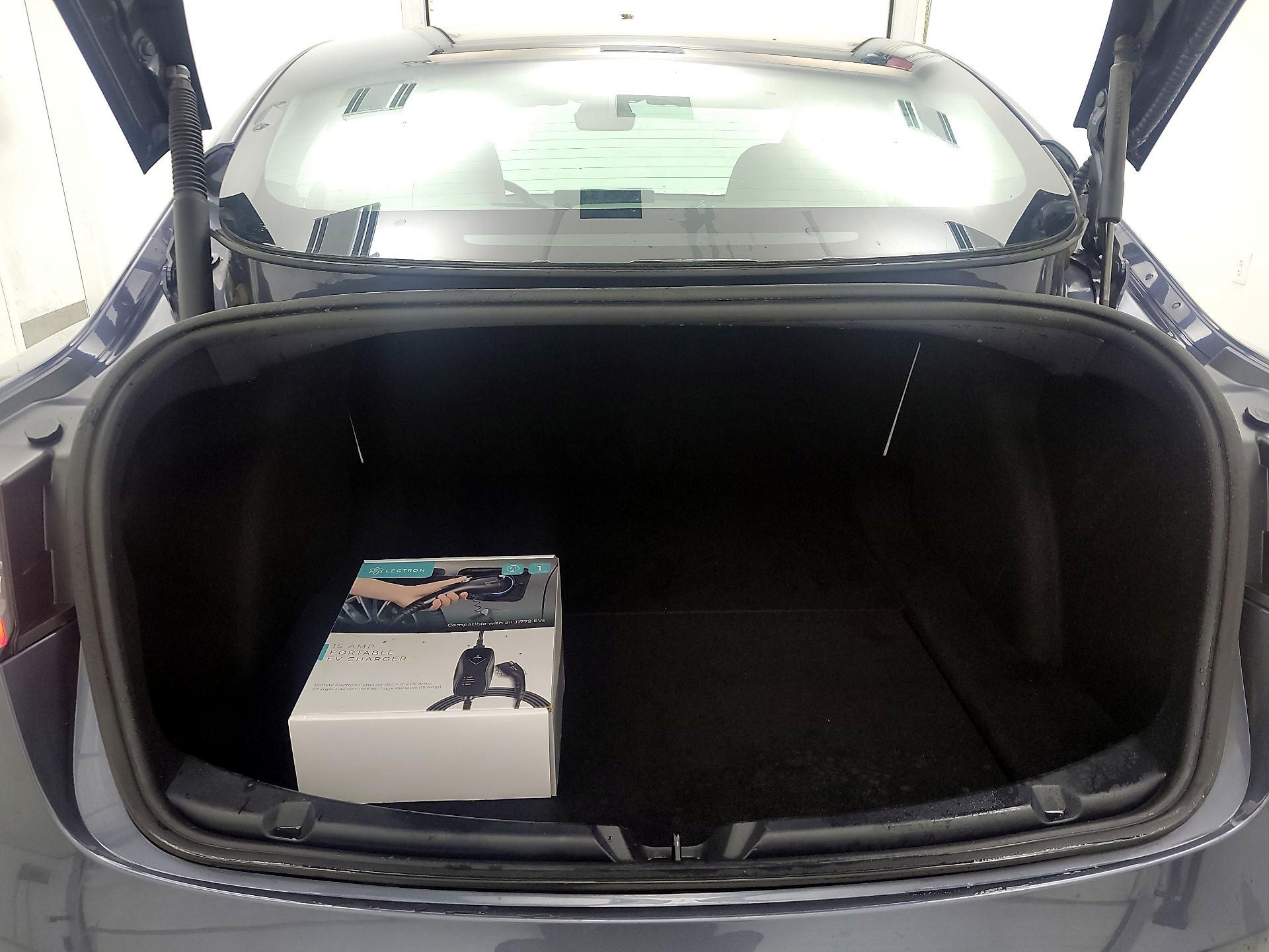 Thumbnail: 2021 Tesla Model 3 - 19