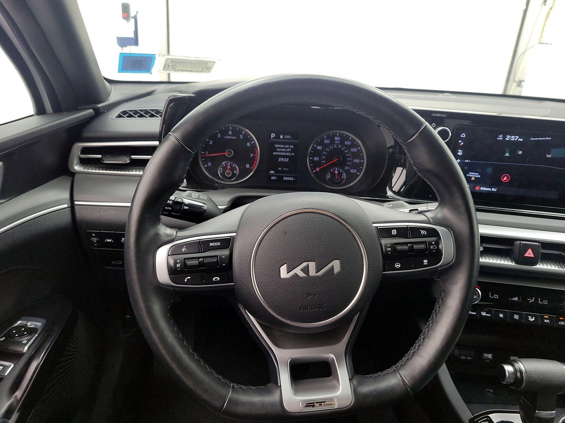 Thumbnail: 2023 Kia K5 - 10