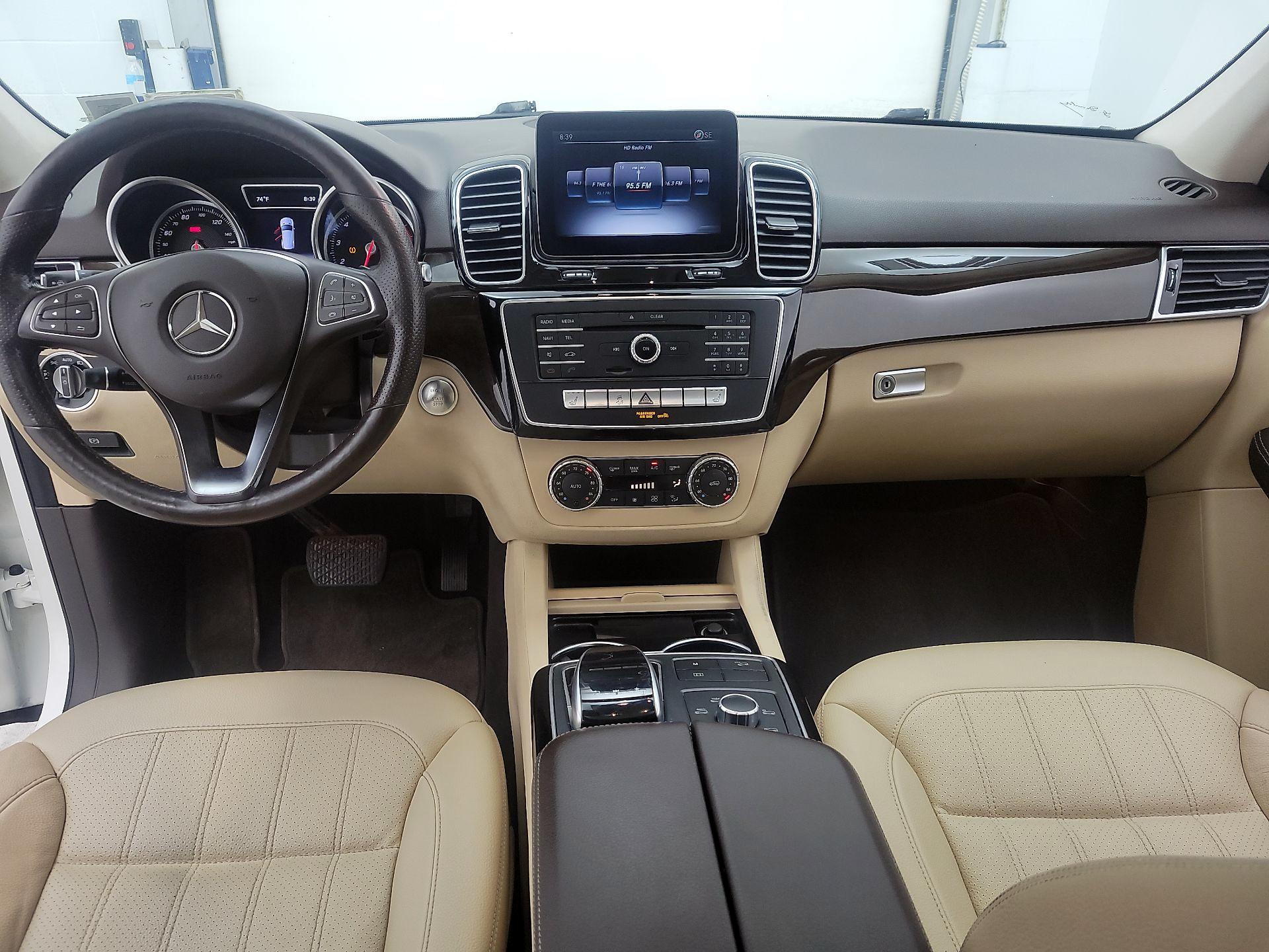 Thumbnail: 2017 Mercedes-Benz GLE - 9