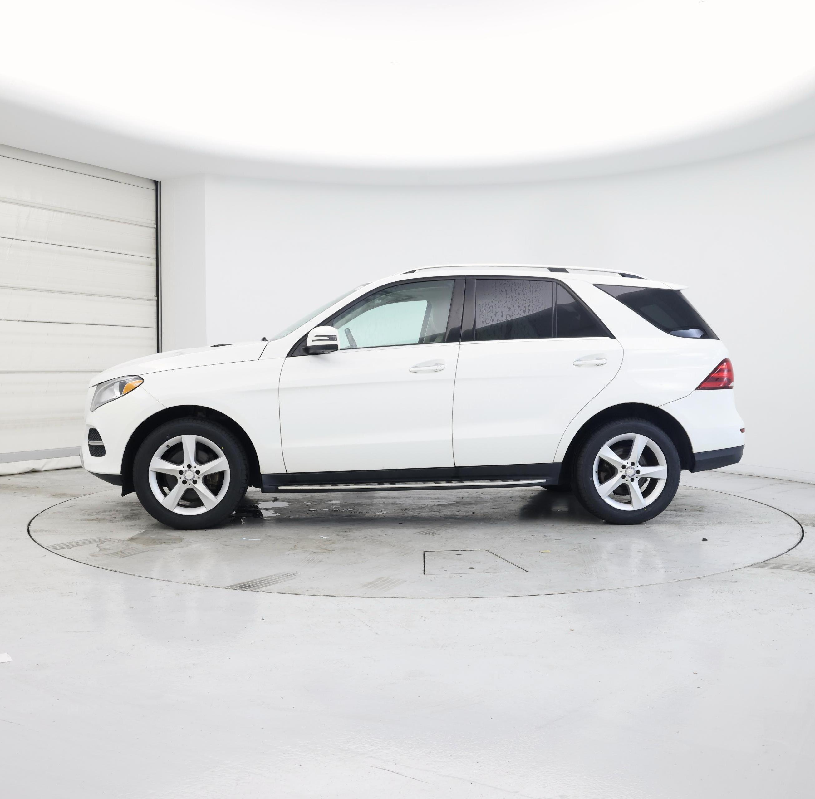 Thumbnail: 2017 Mercedes-Benz GLE - 3