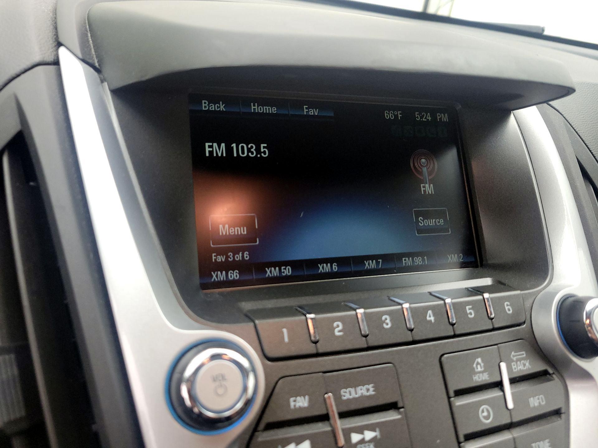 Thumbnail: 2015 Chevrolet Equinox - 15