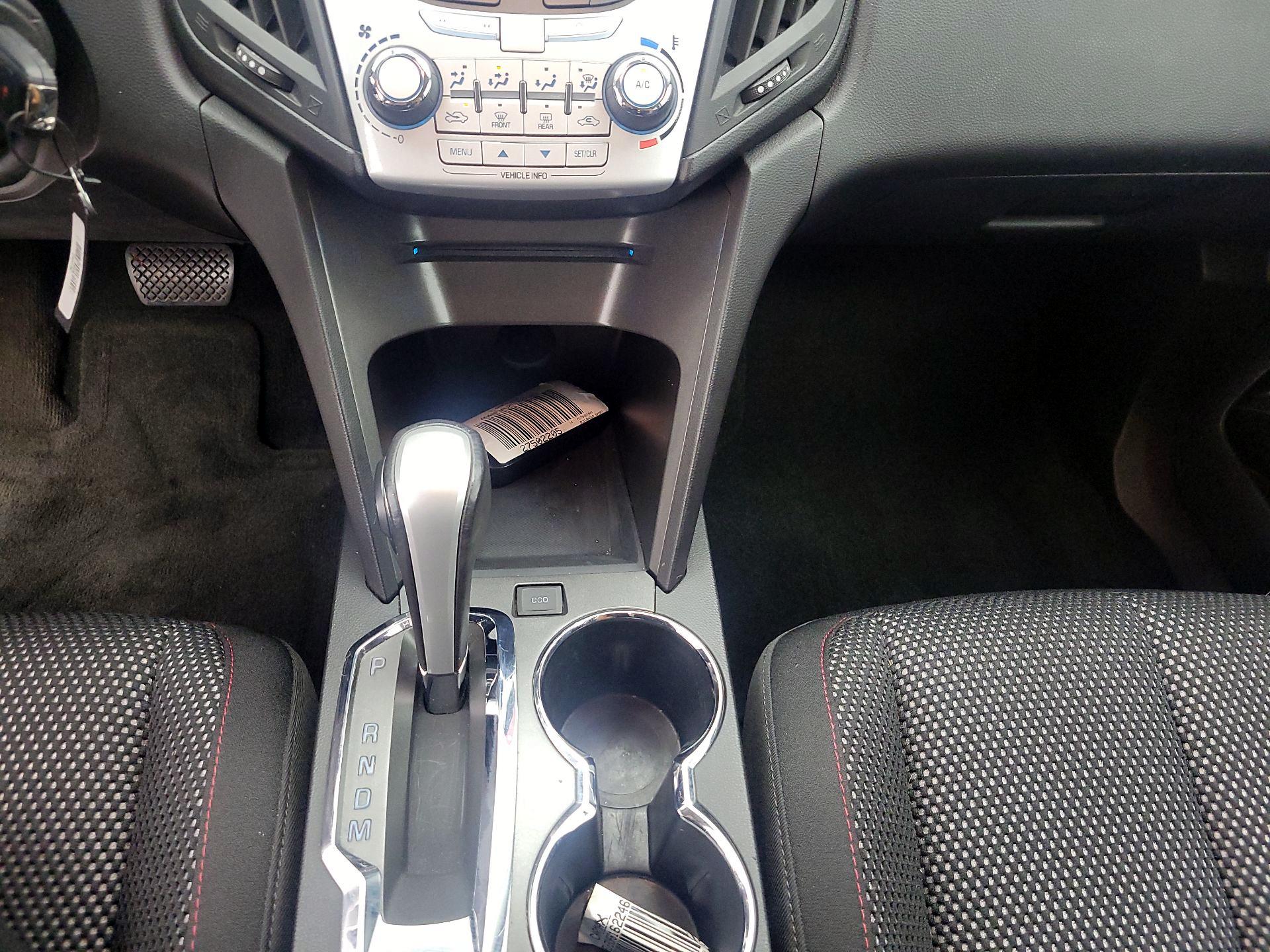 Thumbnail: 2015 Chevrolet Equinox - 17