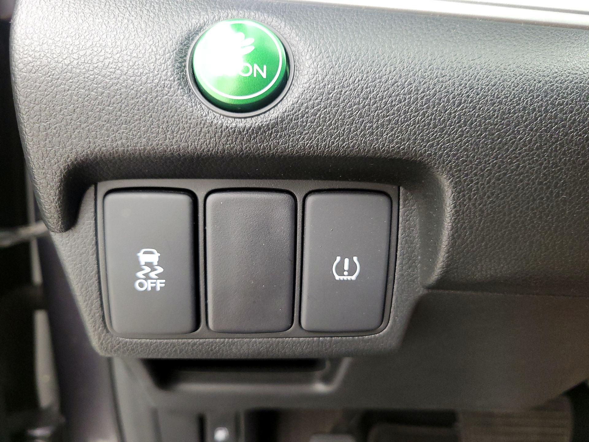 Thumbnail: 2016 Honda CR-V - 13
