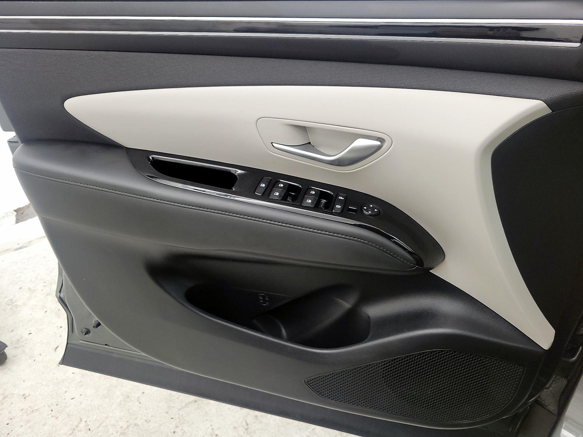 Thumbnail: 2023 Hyundai Tucson - 12