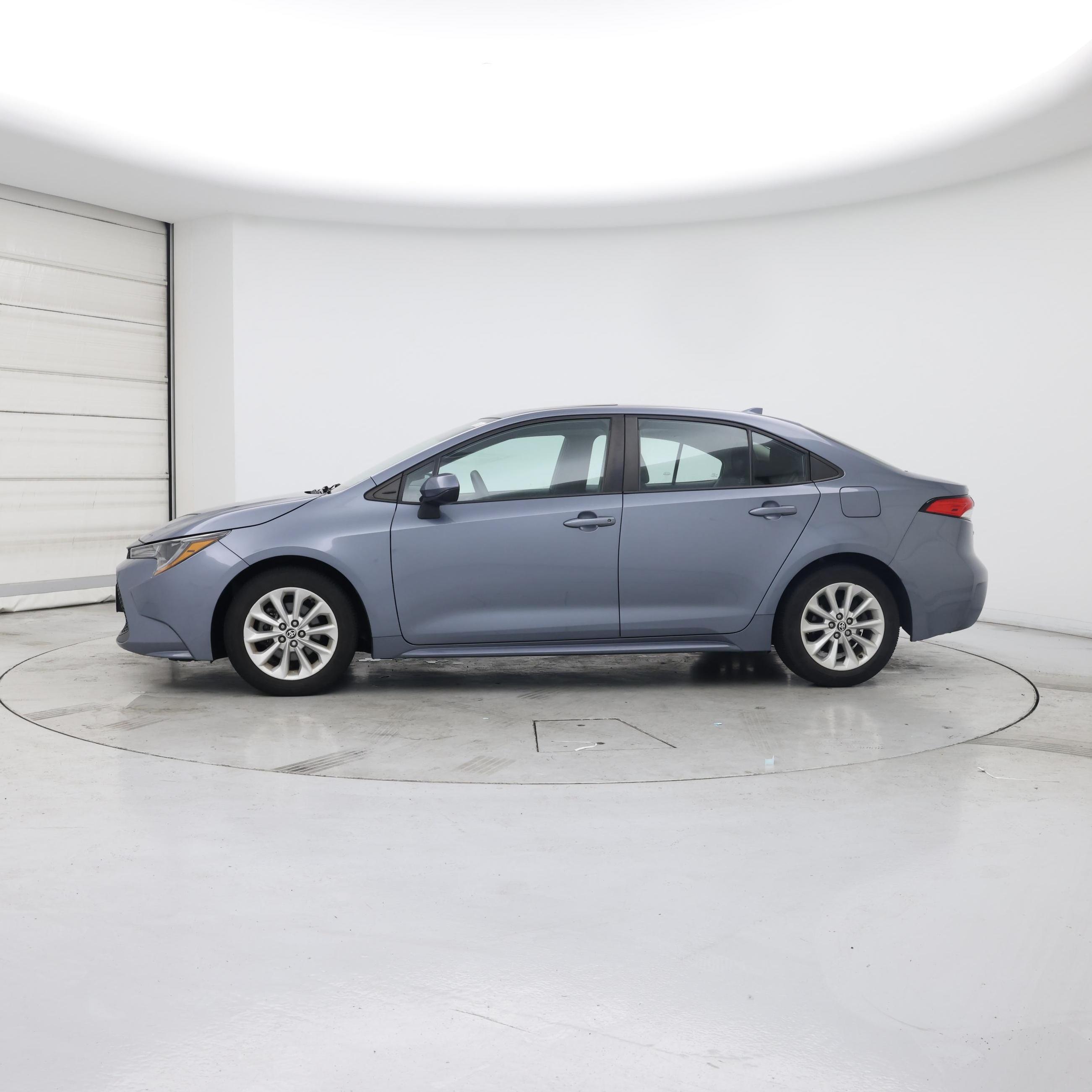Thumbnail: 2020 Toyota Corolla - 3