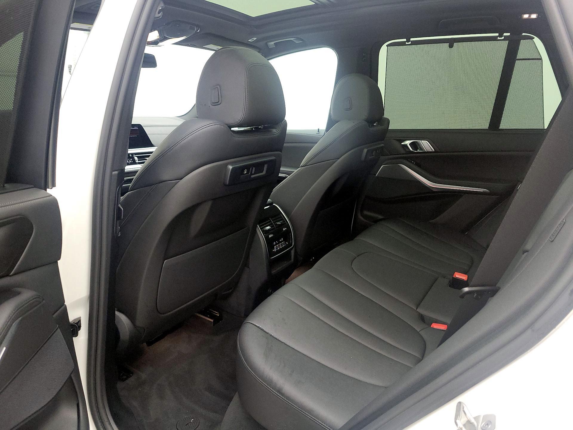 Thumbnail: 2022 BMW X5 - 20