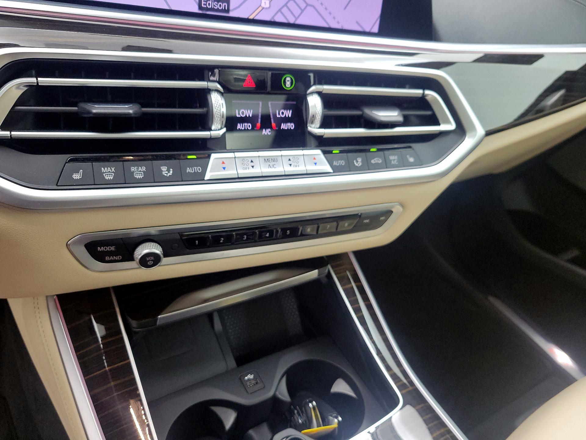 Thumbnail: 2021 BMW X5 - 17
