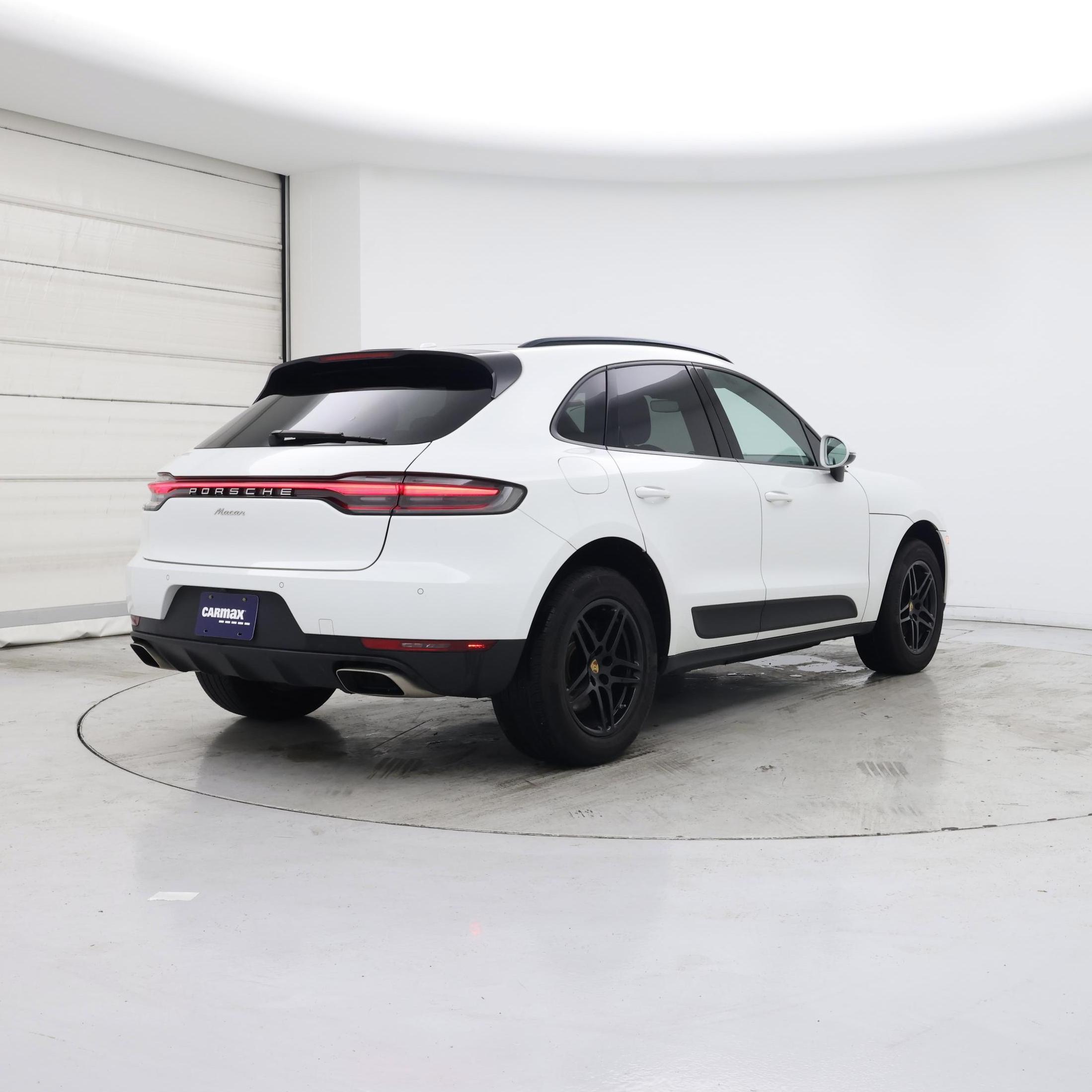 Thumbnail: 2021 Porsche Macan - 8
