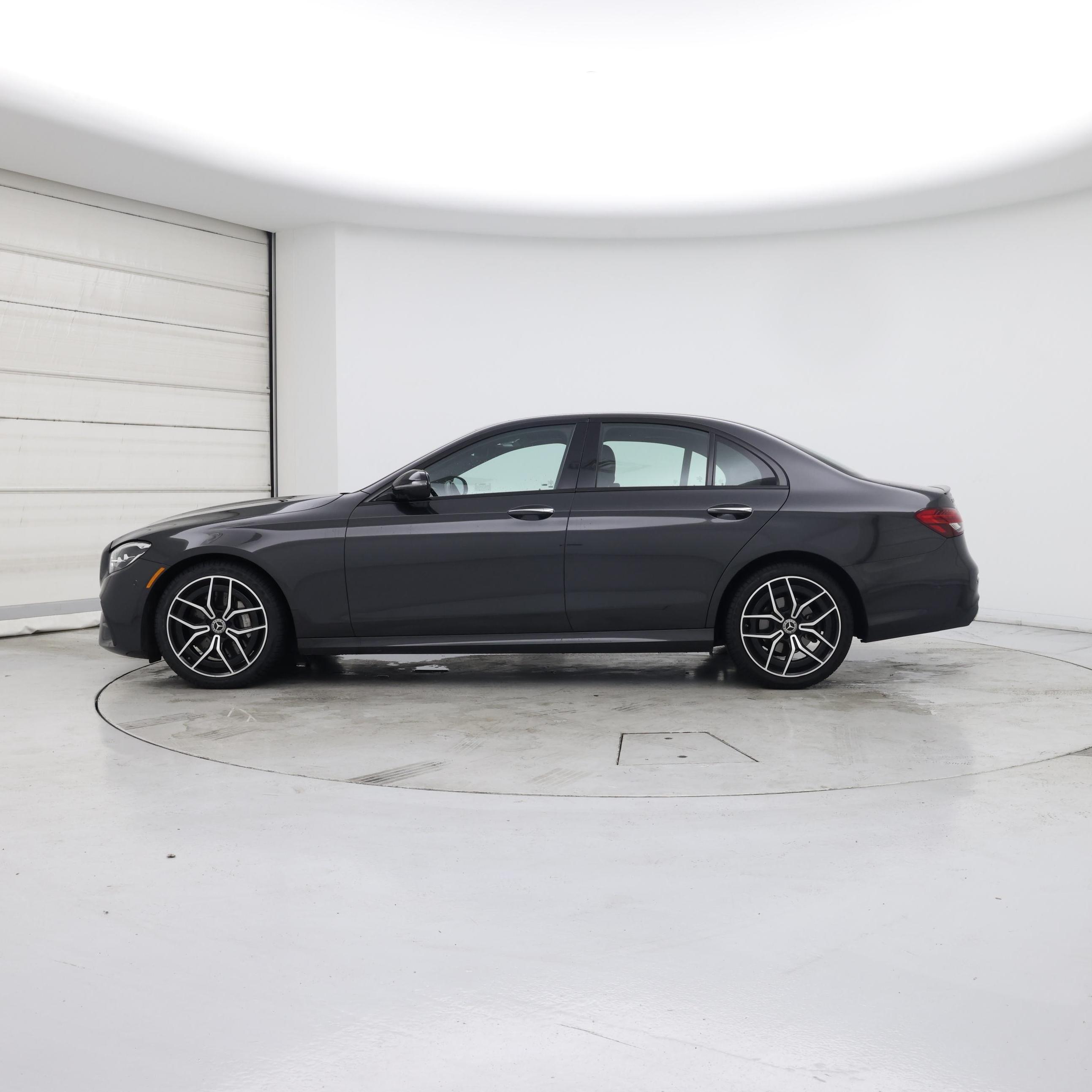 Thumbnail: 2023 Mercedes-Benz E-Class - 3