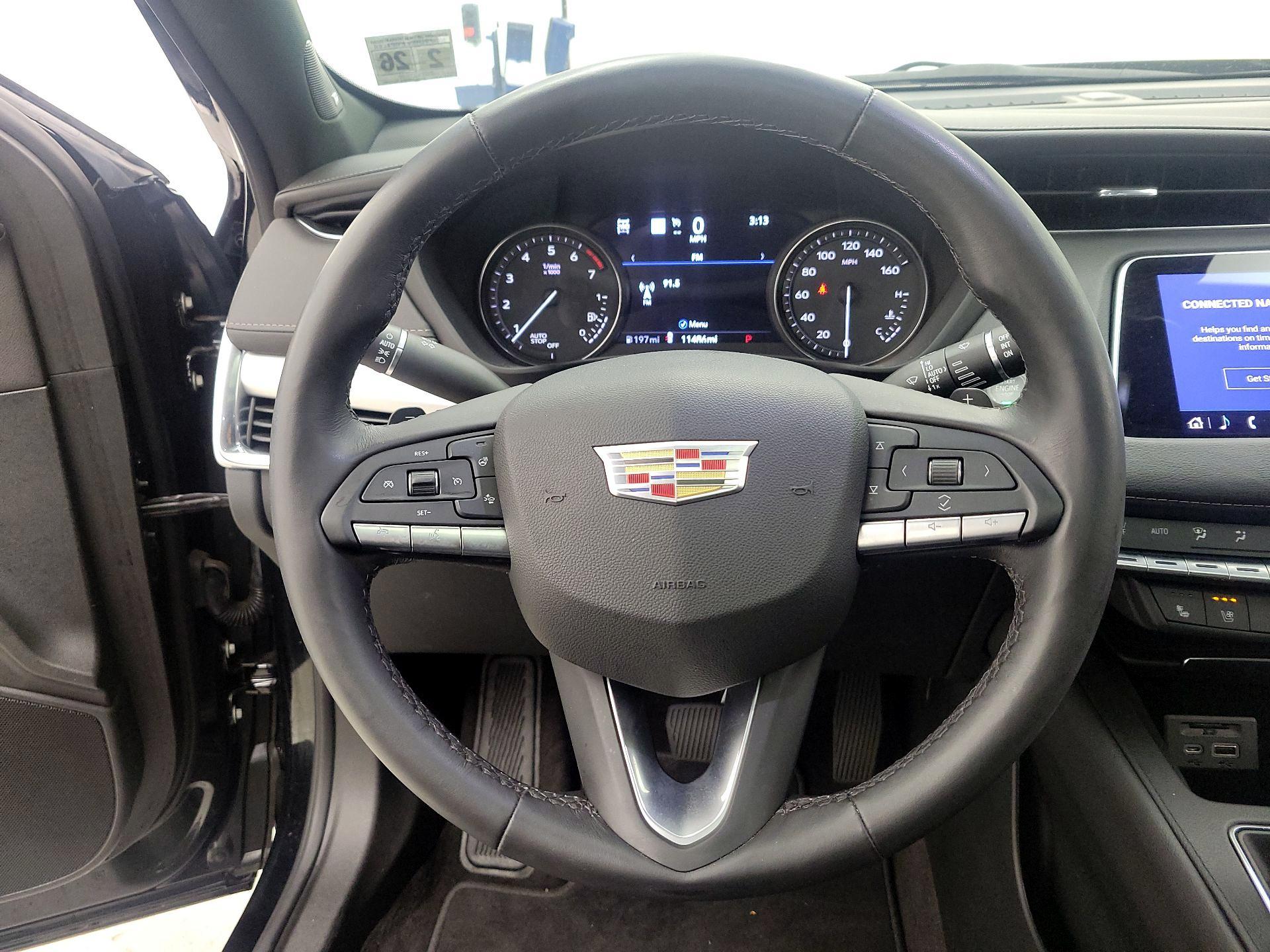 Thumbnail: 2021 Cadillac XT4 - 10