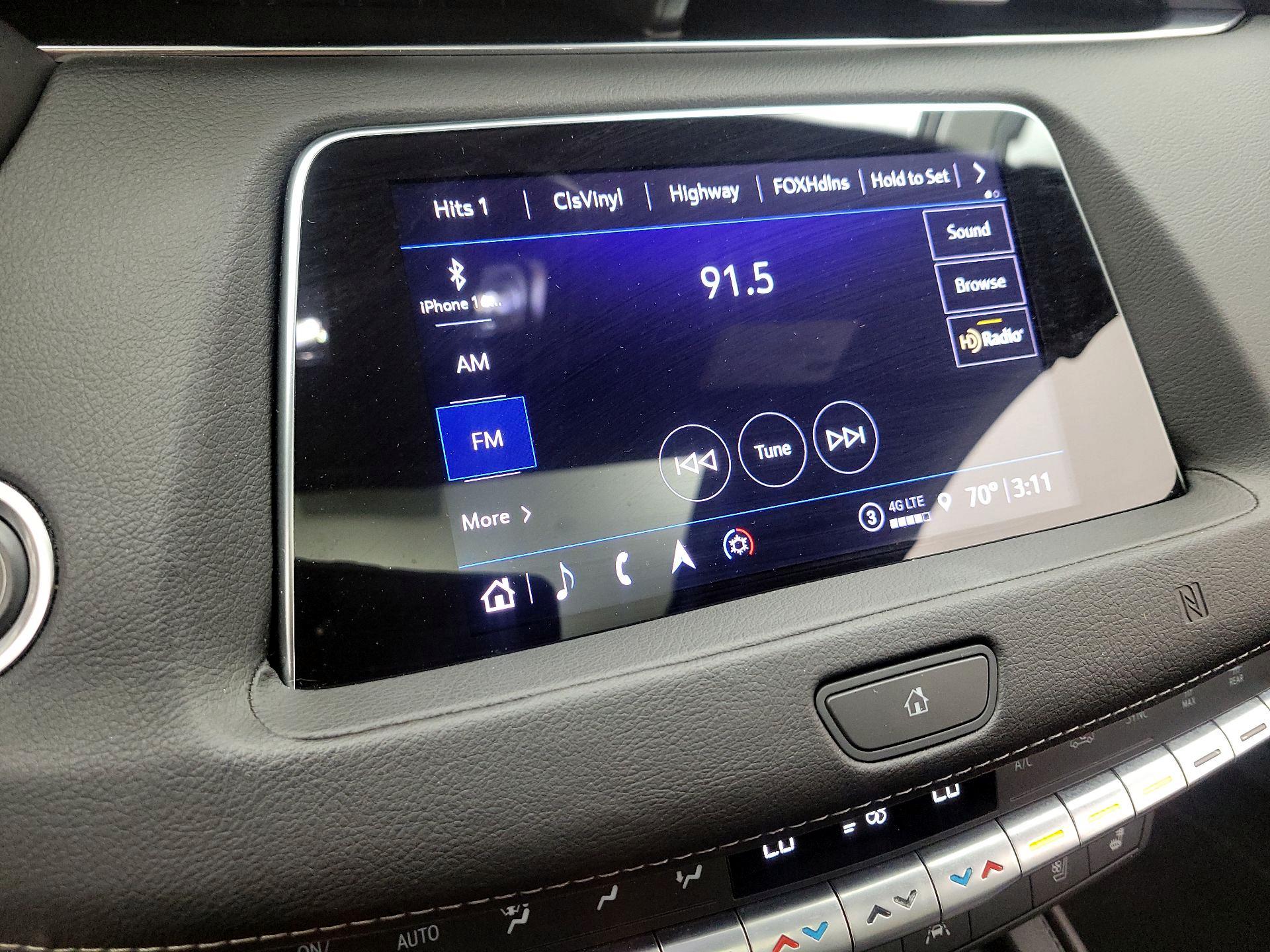 Thumbnail: 2021 Cadillac XT4 - 16