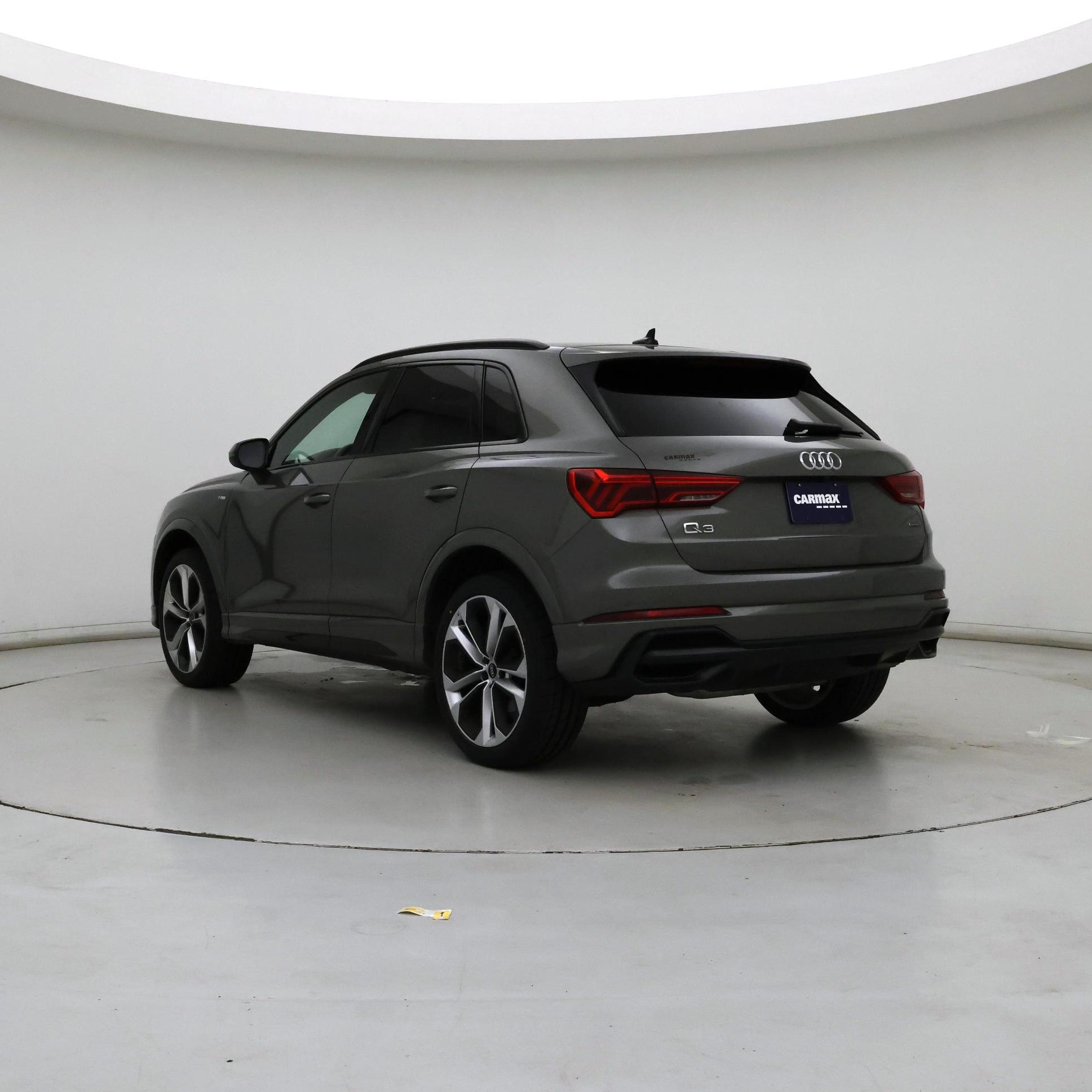 Thumbnail: 2021 Audi Q3 - 2