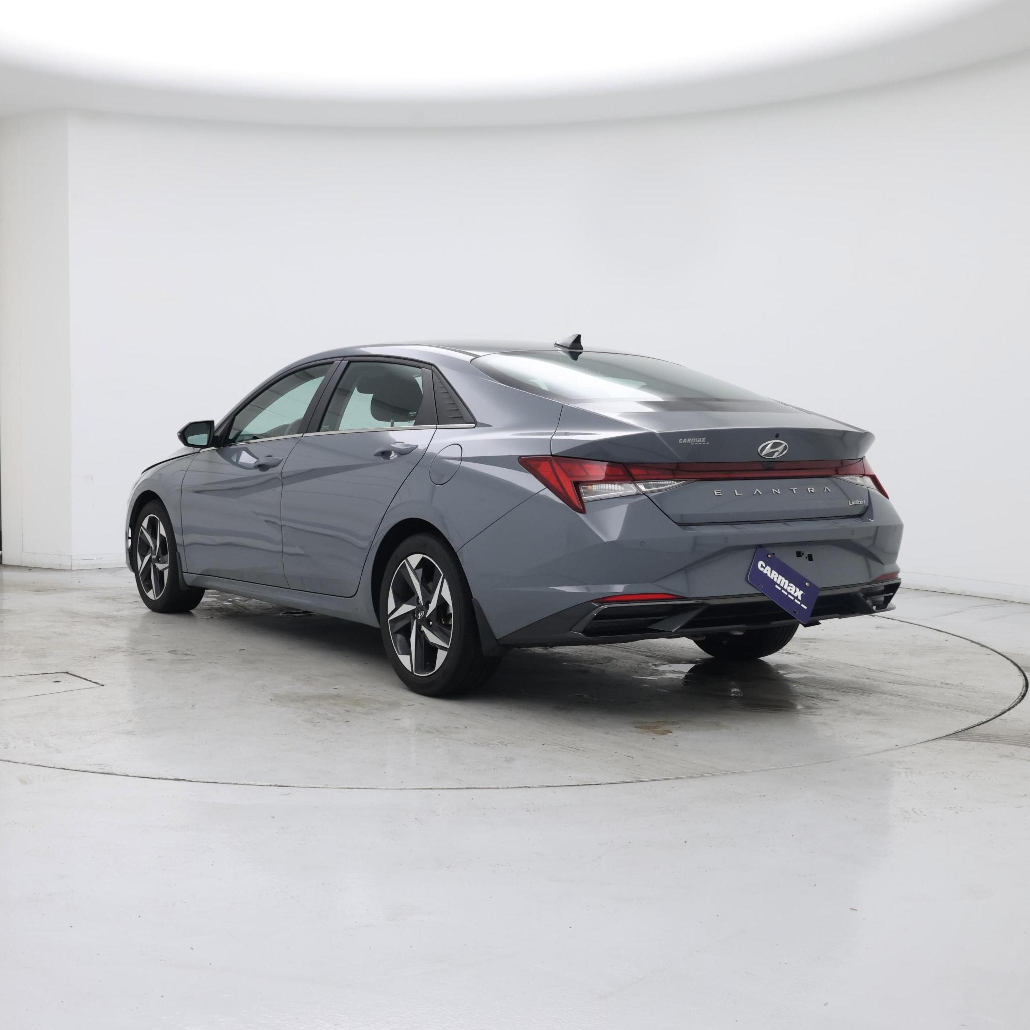 Thumbnail: 2023 Hyundai Elantra - 2