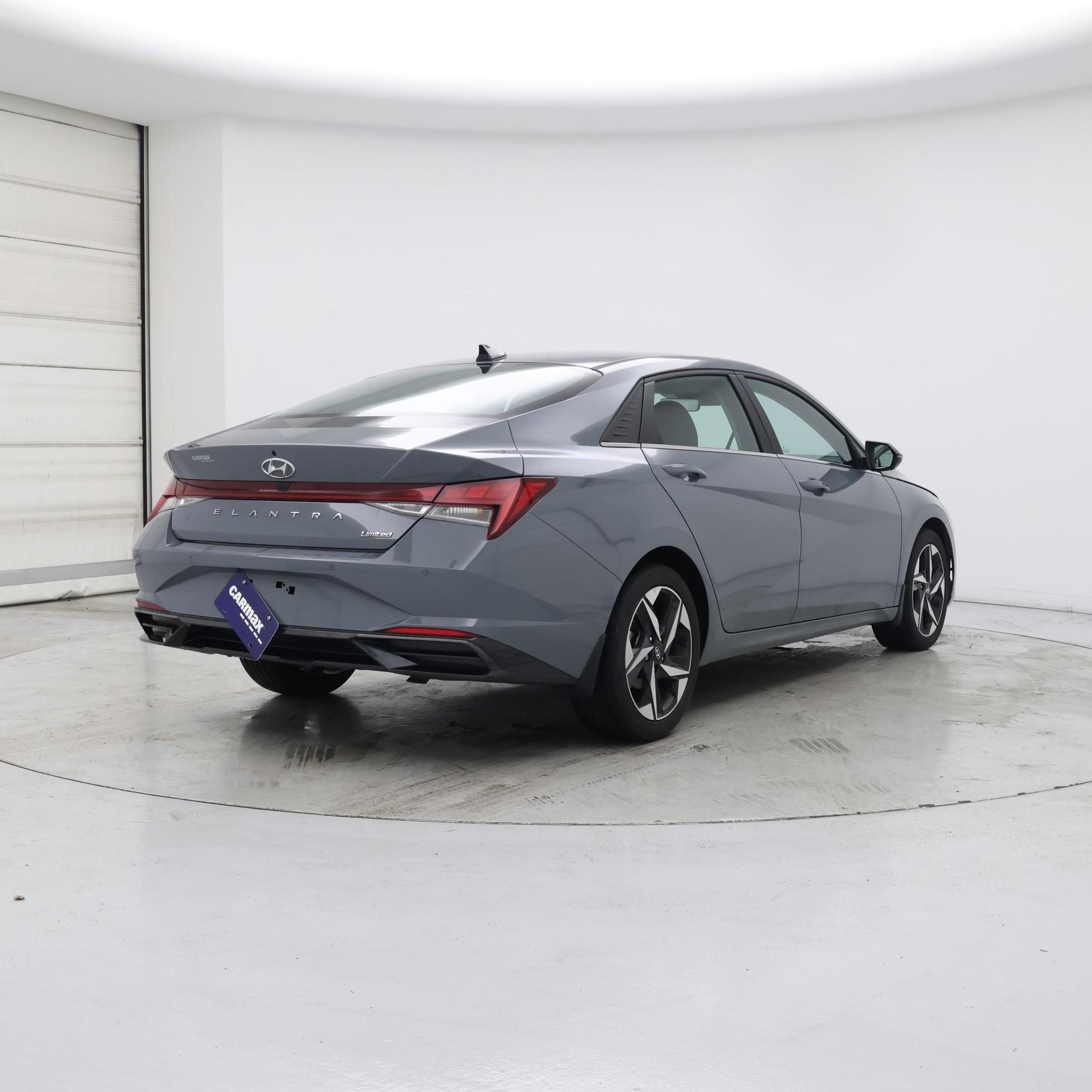 Thumbnail: 2023 Hyundai Elantra - 8