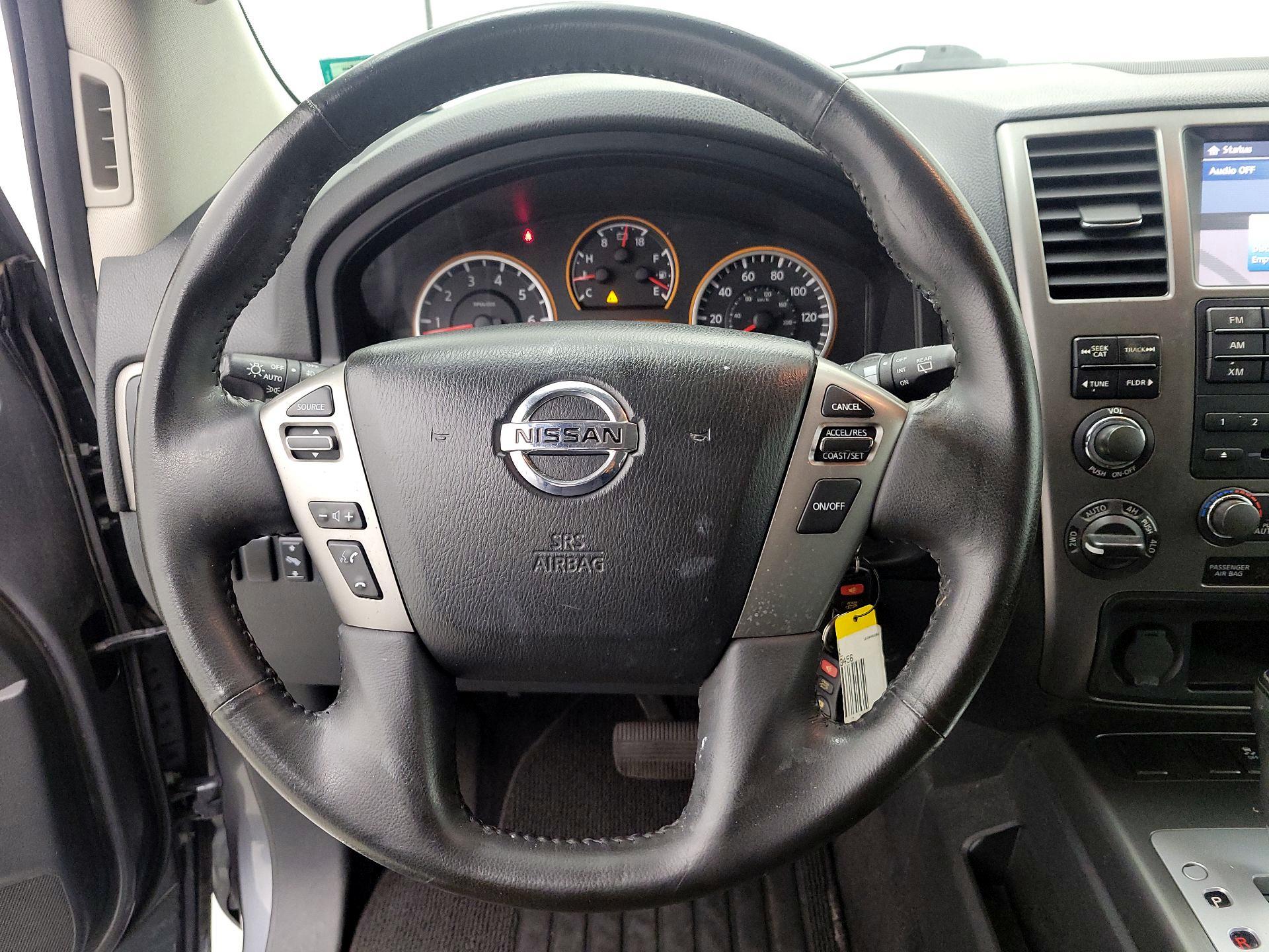 Thumbnail: 2014 Nissan Armada - 10