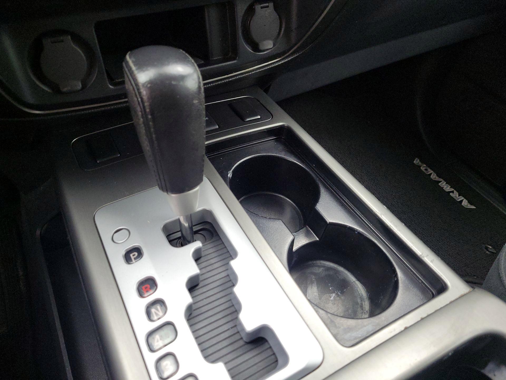 Thumbnail: 2014 Nissan Armada - 17