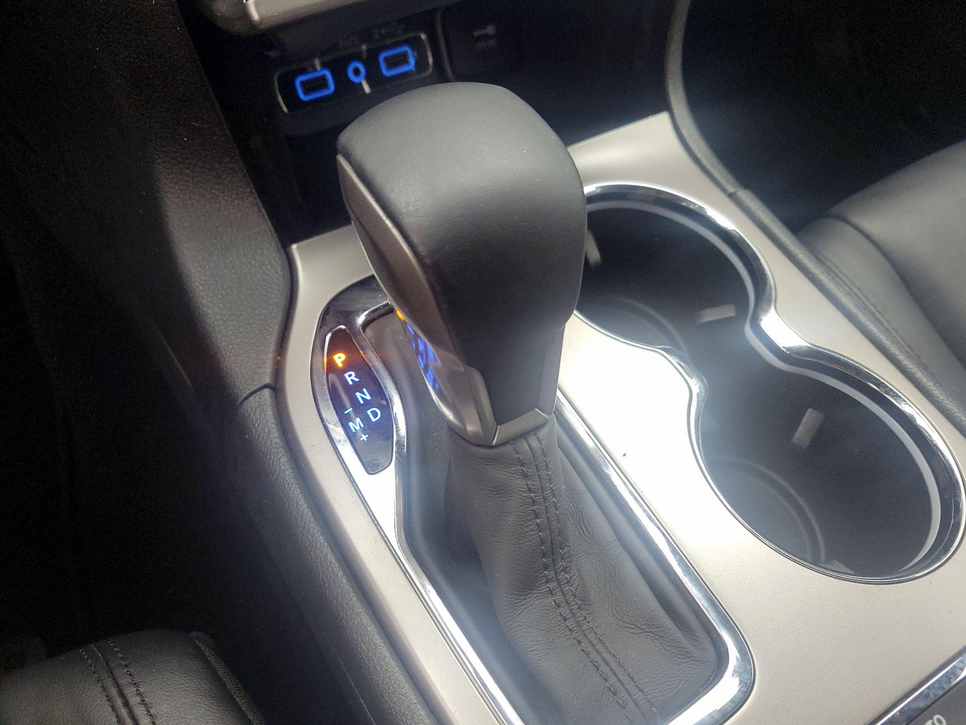 Thumbnail: 2019 Jeep Grand Cherokee - 17