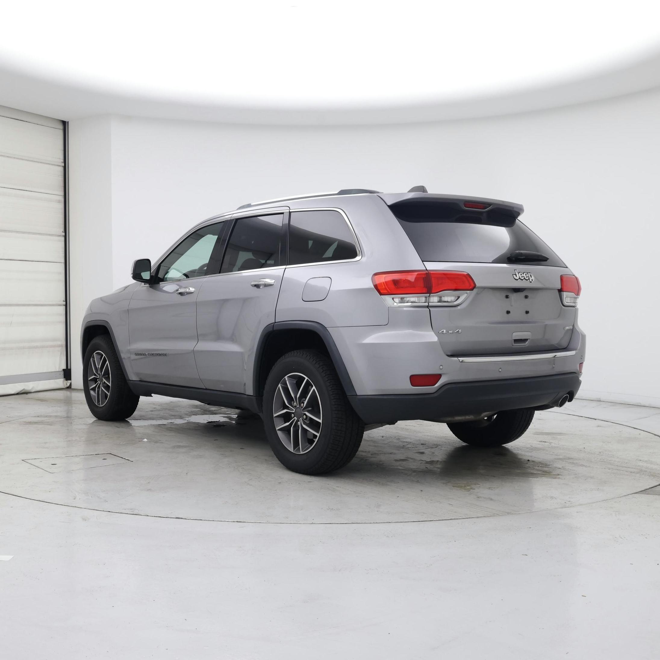 Thumbnail: 2019 Jeep Grand Cherokee - 2