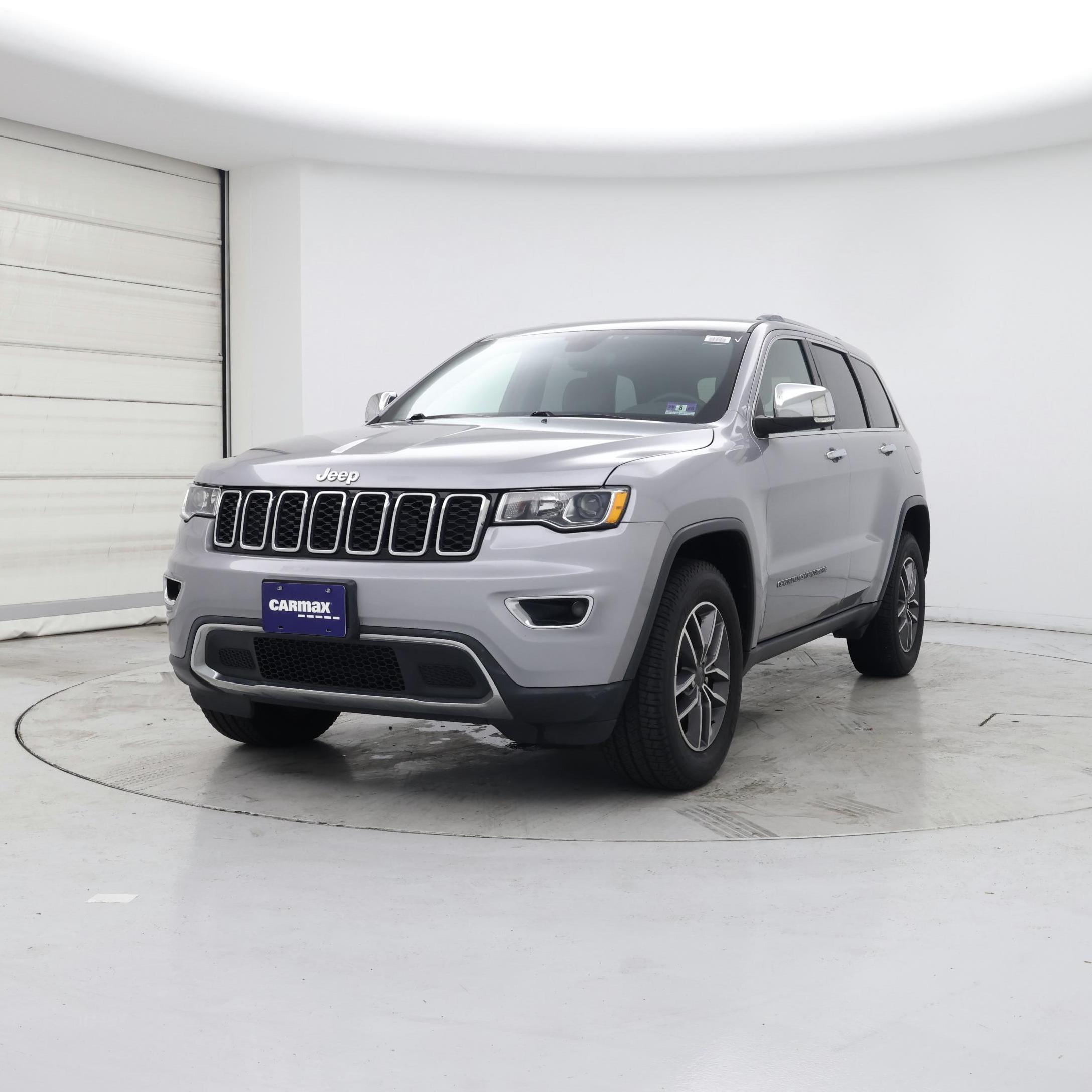 Thumbnail: 2019 Jeep Grand Cherokee - 4