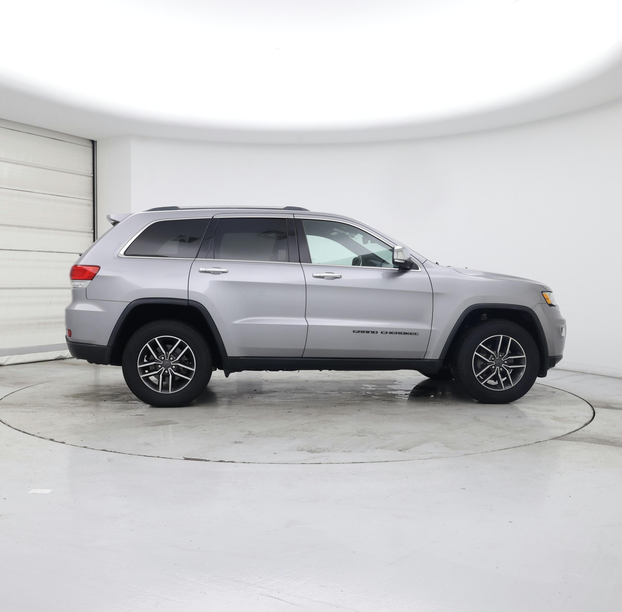 Thumbnail: 2019 Jeep Grand Cherokee - 7