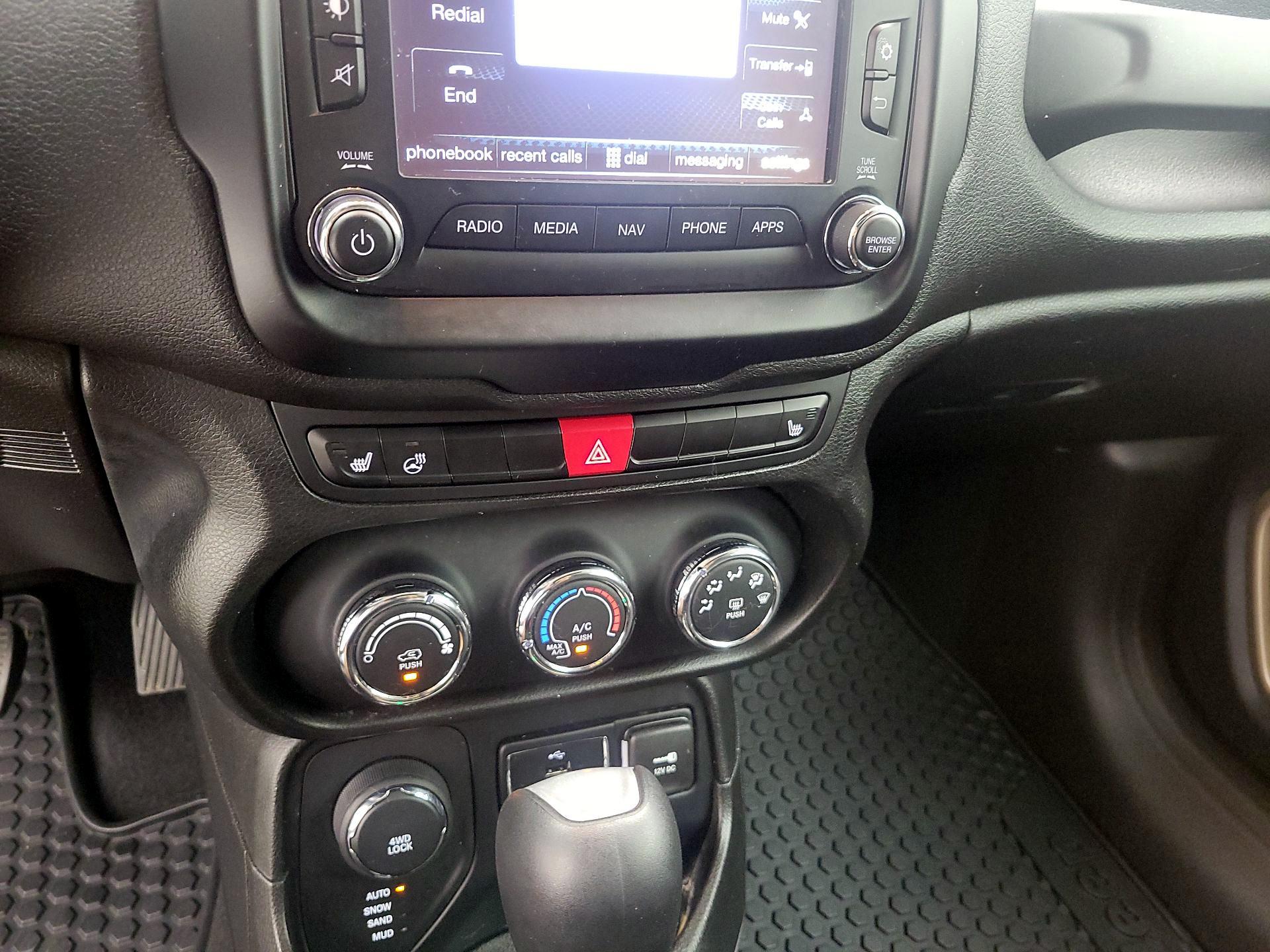 Thumbnail: 2016 Jeep Renegade - 16