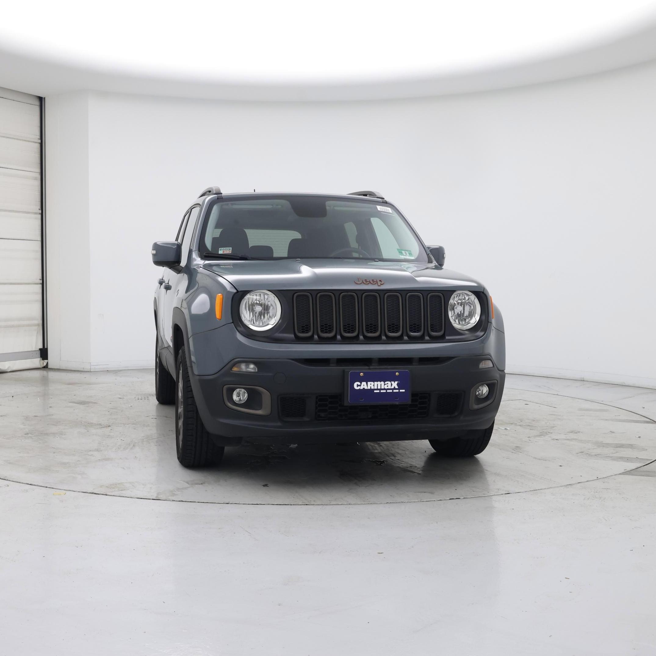 Thumbnail: 2016 Jeep Renegade - 5