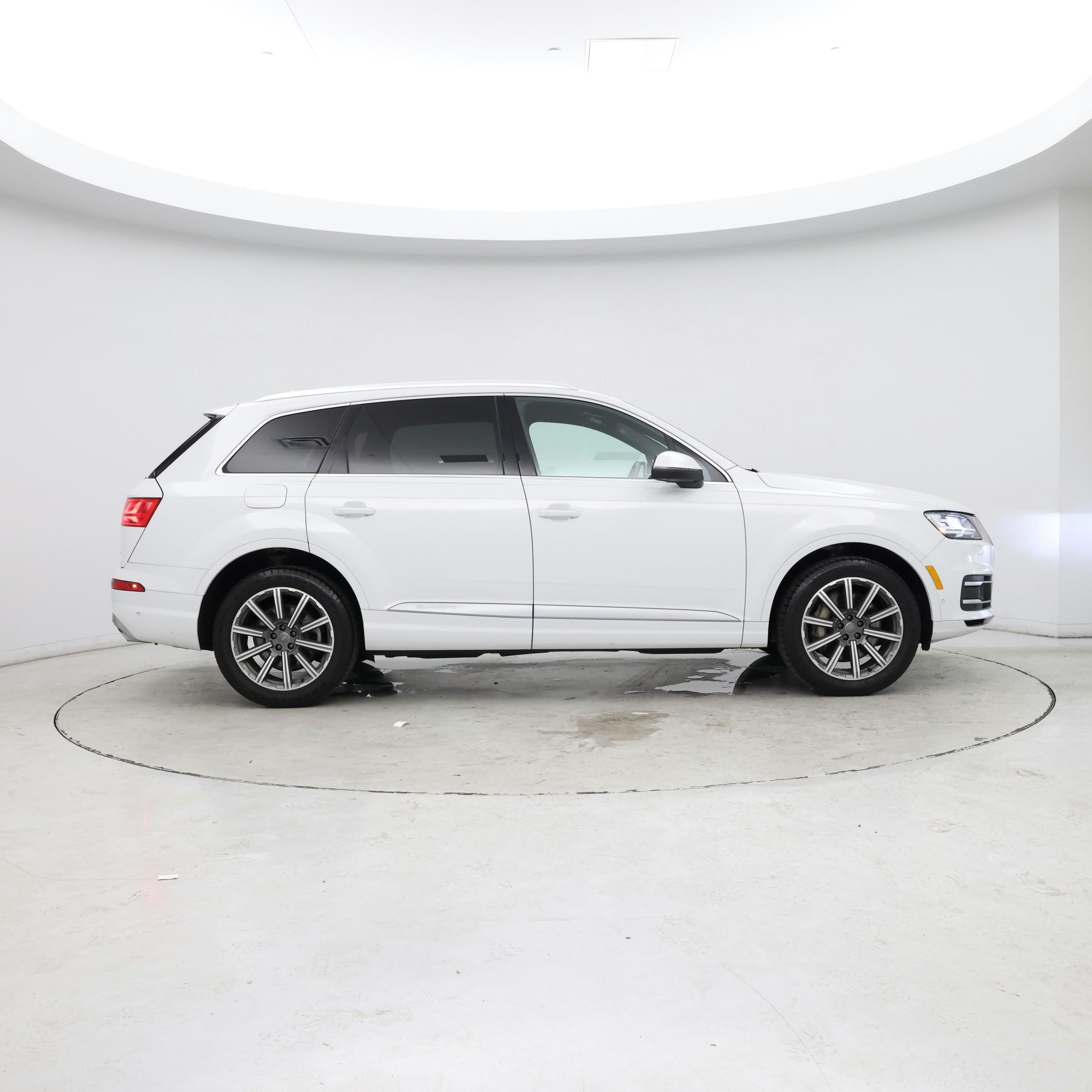 Thumbnail: 2019 Audi Q7 - 7