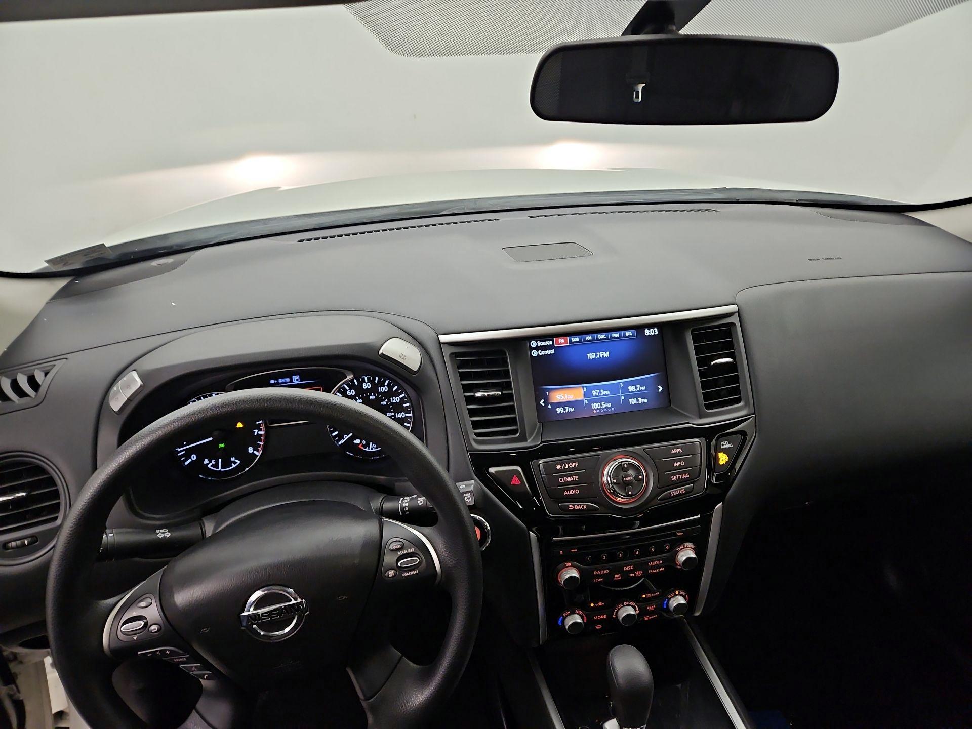 Thumbnail: 2020 Nissan Pathfinder - 9
